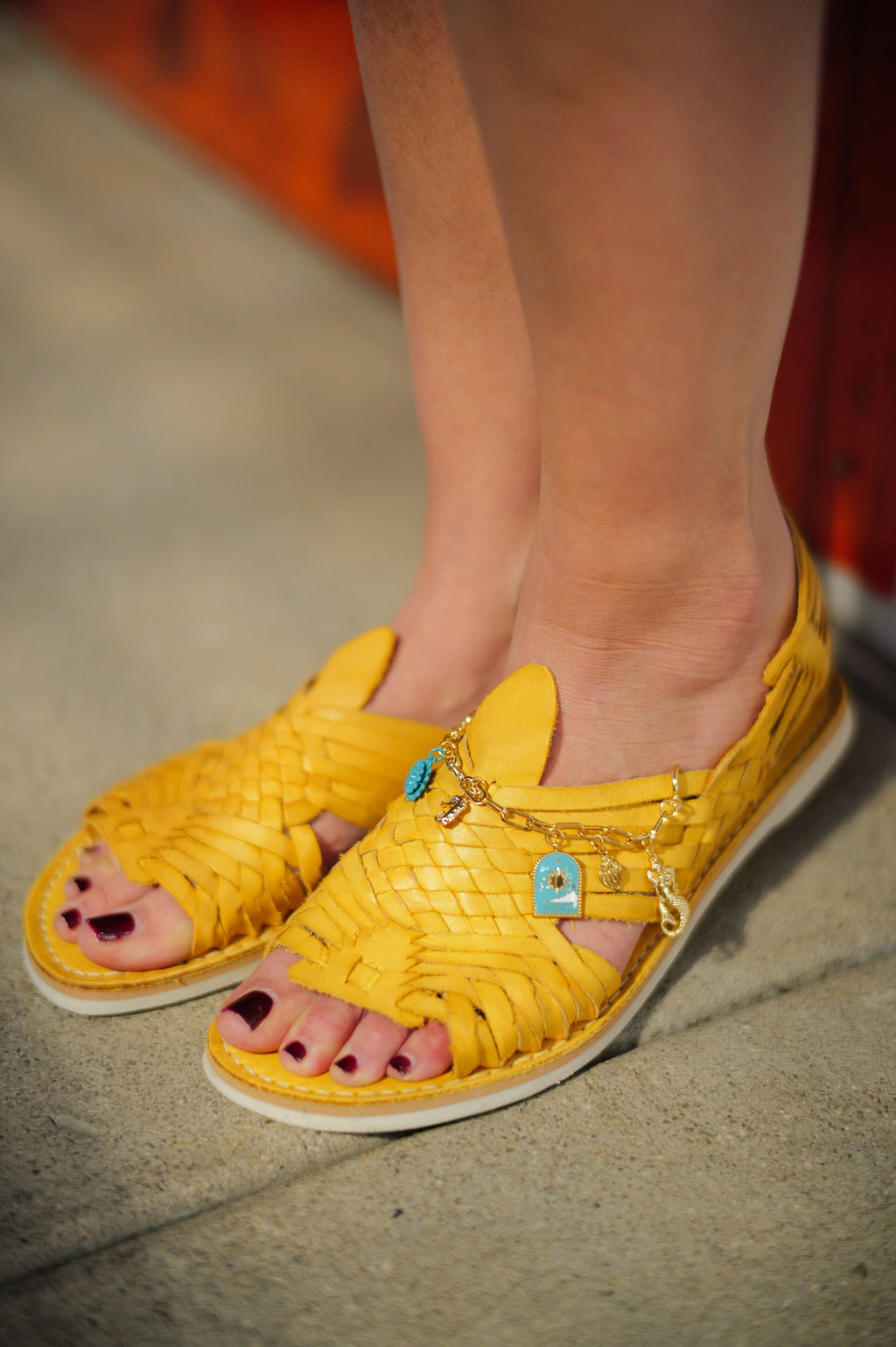 LOLA Y TULA Yellow Leather Pachuco Huarache — detail close-up
