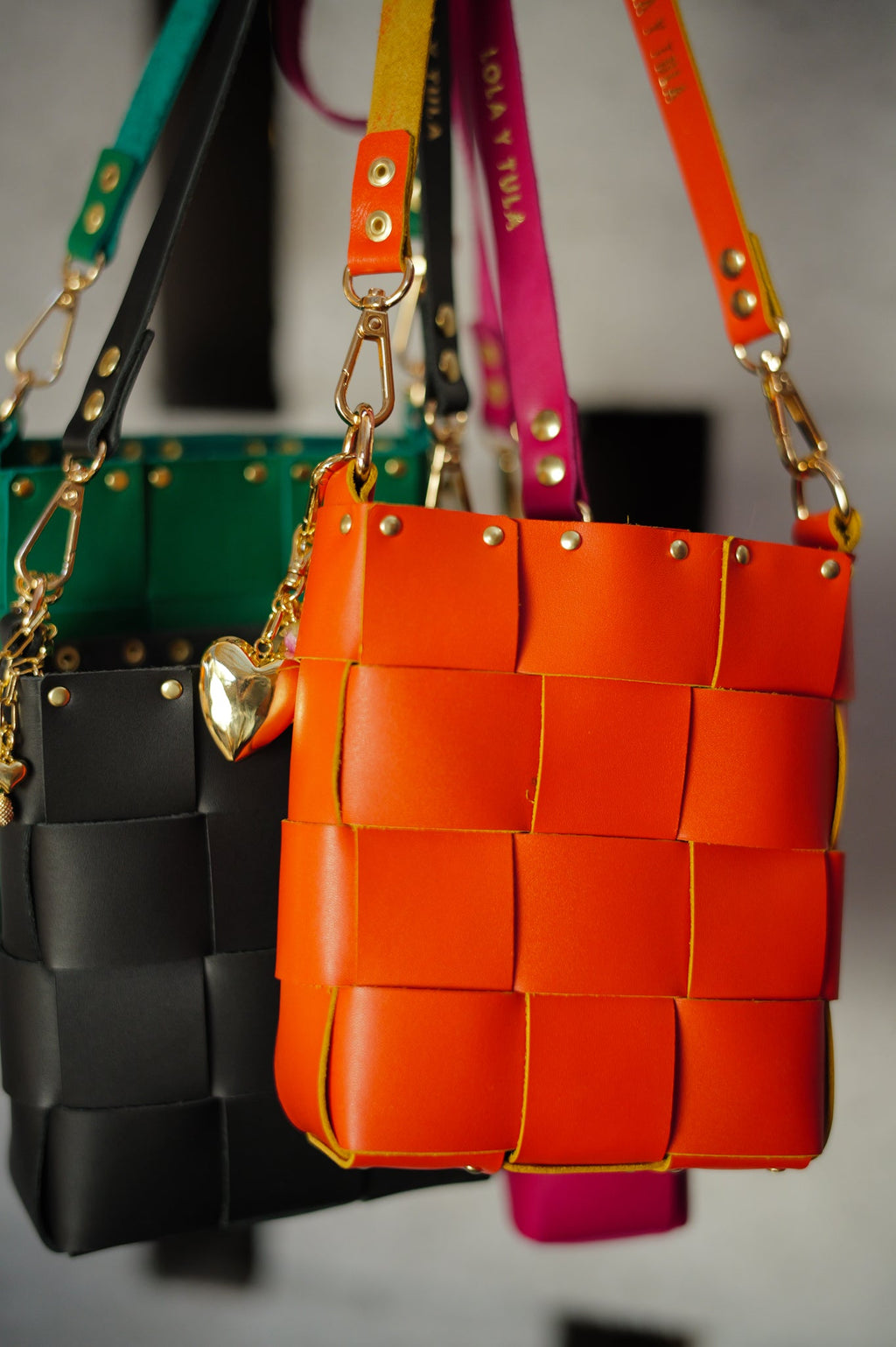 LOLA Y TULA The Mini Tula Tangerine — construction detail