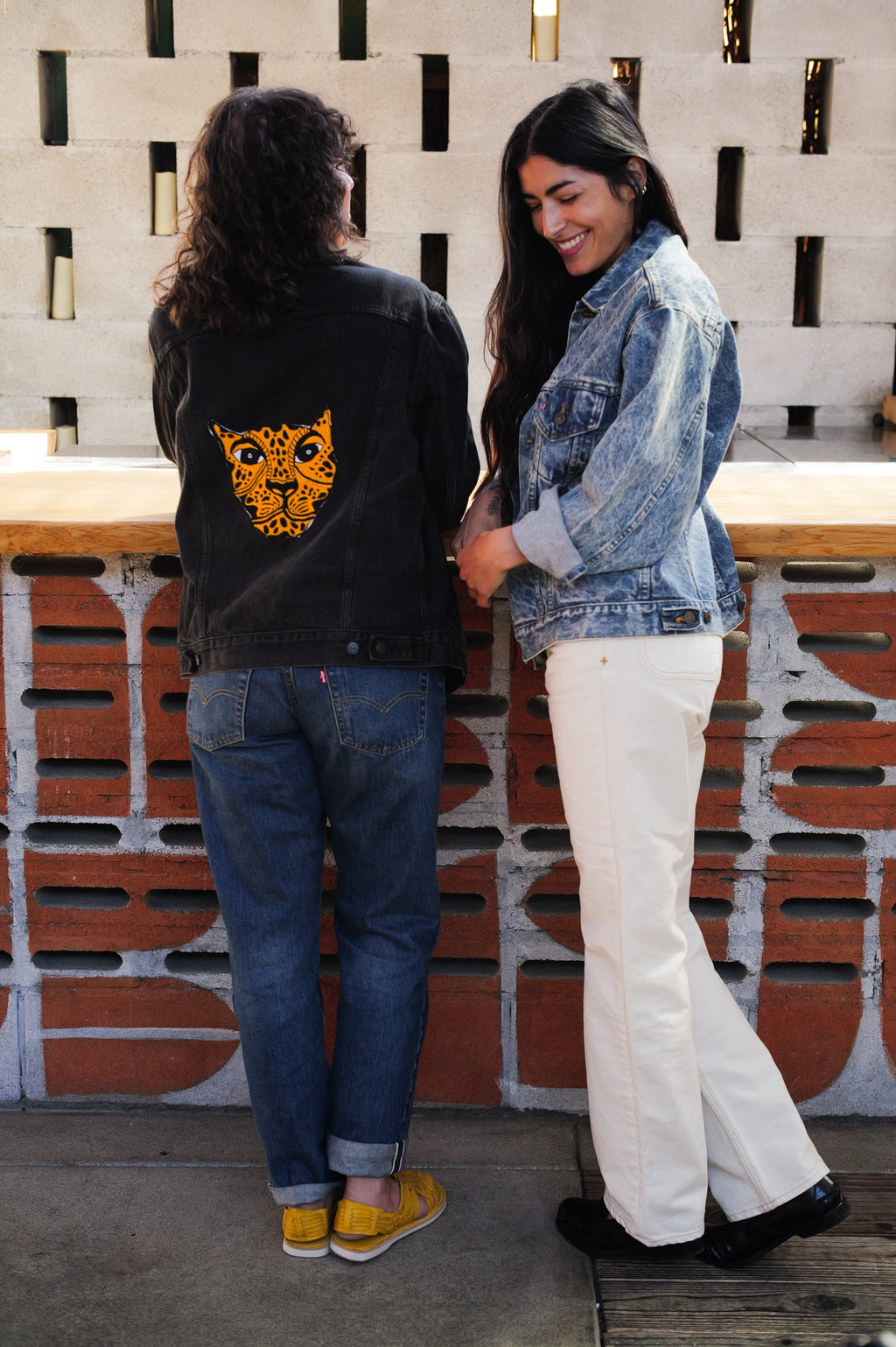 LOLA Y TULA Vintage Levi Denim Jaguar Jacket Black — detail close-up