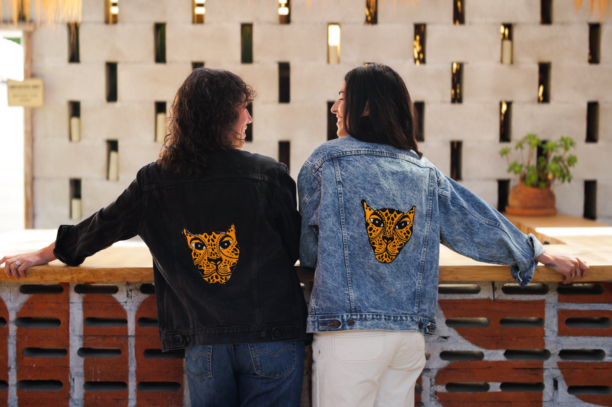 LOLA Y TULA Vintage Levi Denim Jaguar Jacket Black — lifestyle context