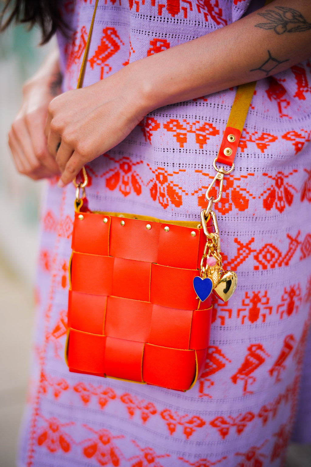 LOLA Y TULA LOLA Y TULA The Mini Tula Tangerine — back view