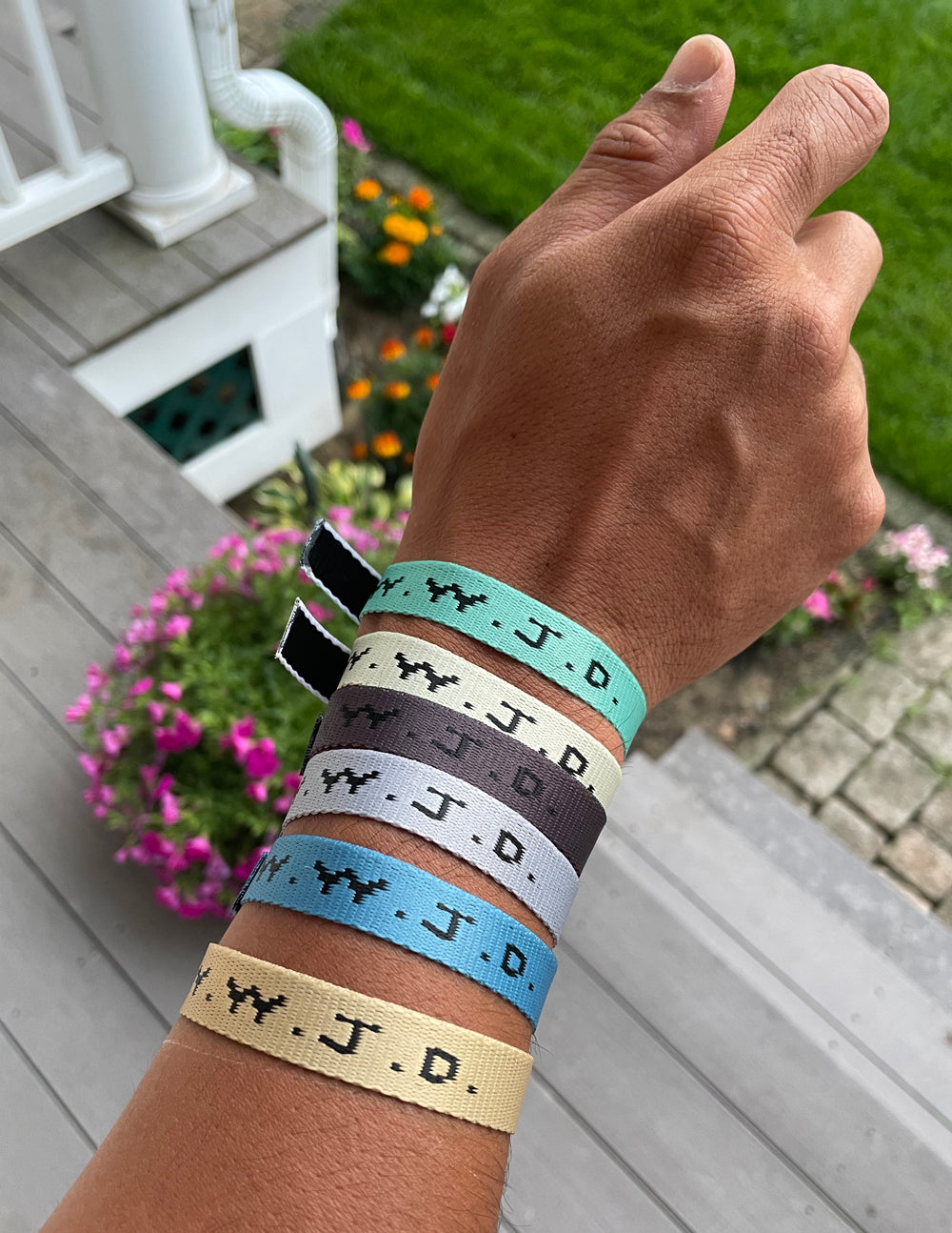 Elevated Faith WWJD Surf Bracelet Pack — size reference