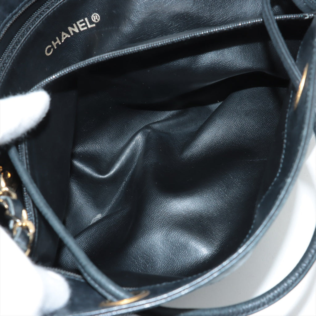 Bolt Boutique Chanel Lambskin Black Quilted Shoulder Bag 0 Series #3752 — in-use photo