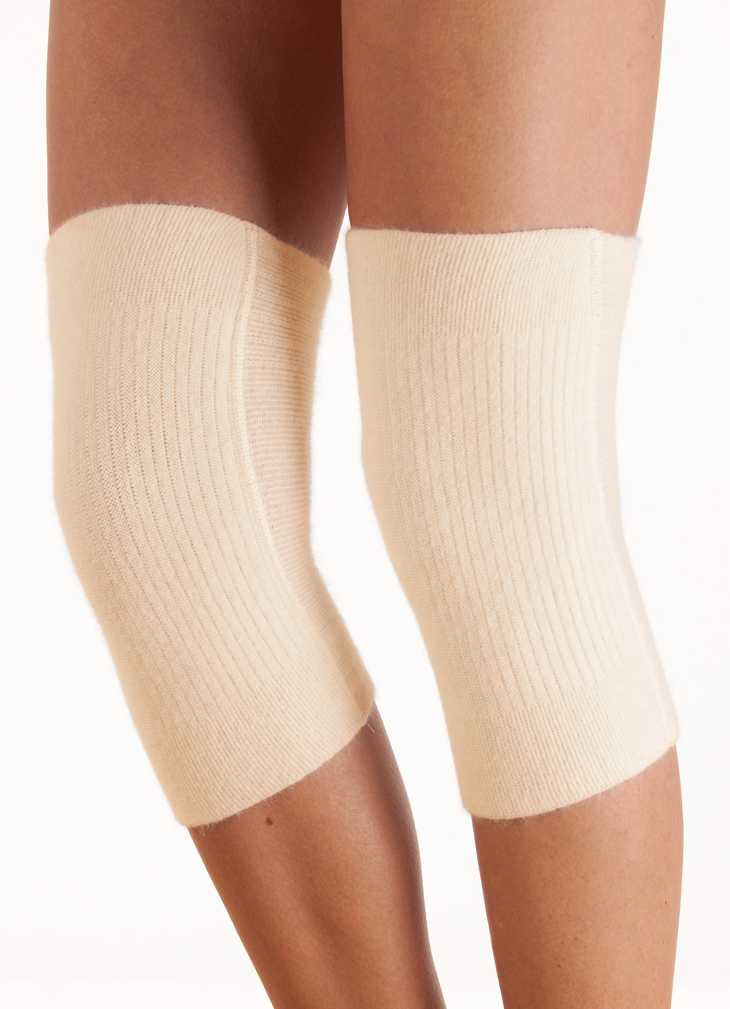 Silverlyne Warmers | Knee warmer (Unisex) — in-use photo