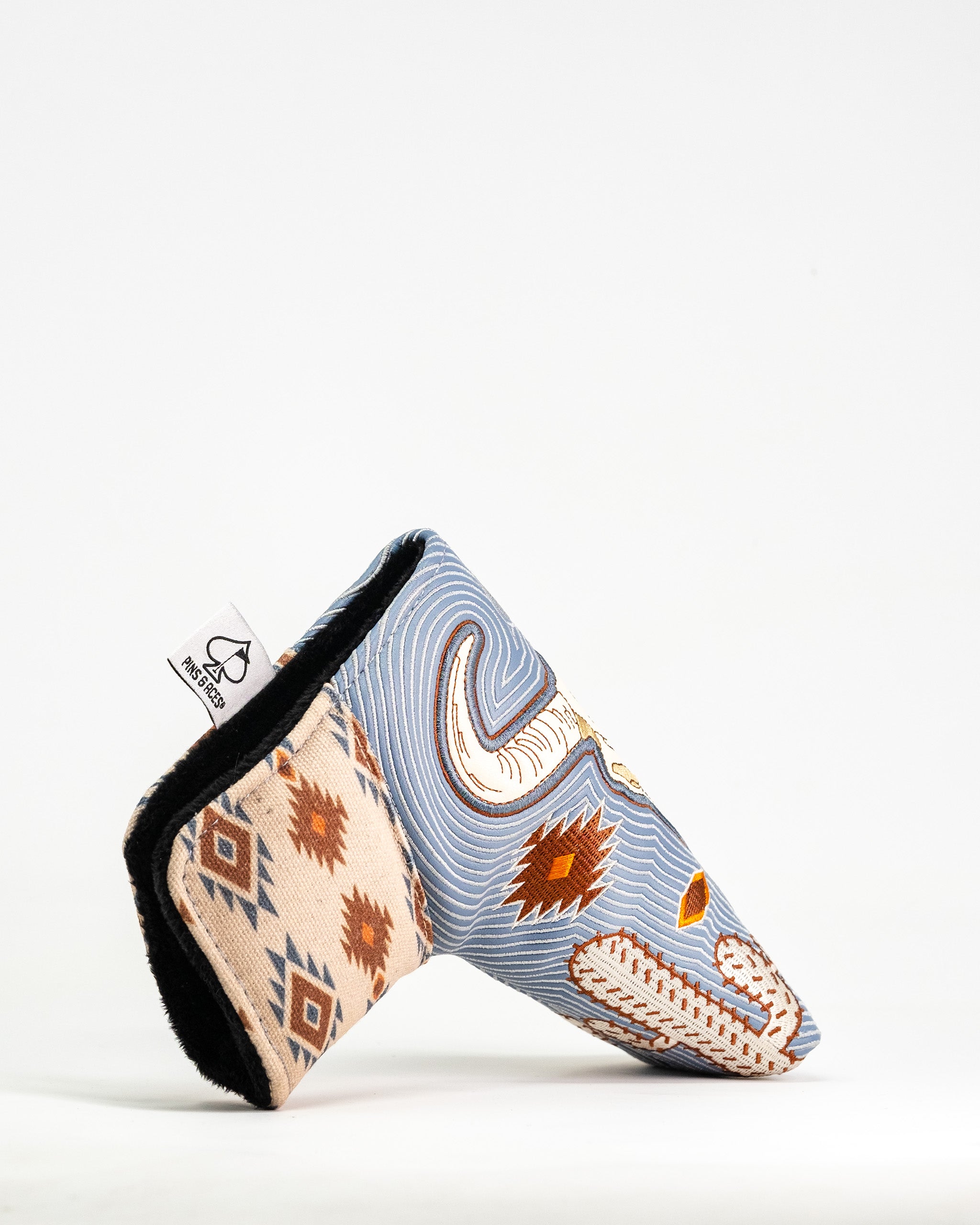 Pins and Aces Western Aesthetic - Blade Putter Cover — comparison shot
