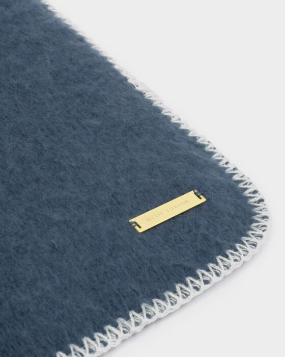 KADOU BOUTIQUE Whipstitch Scarf — size reference