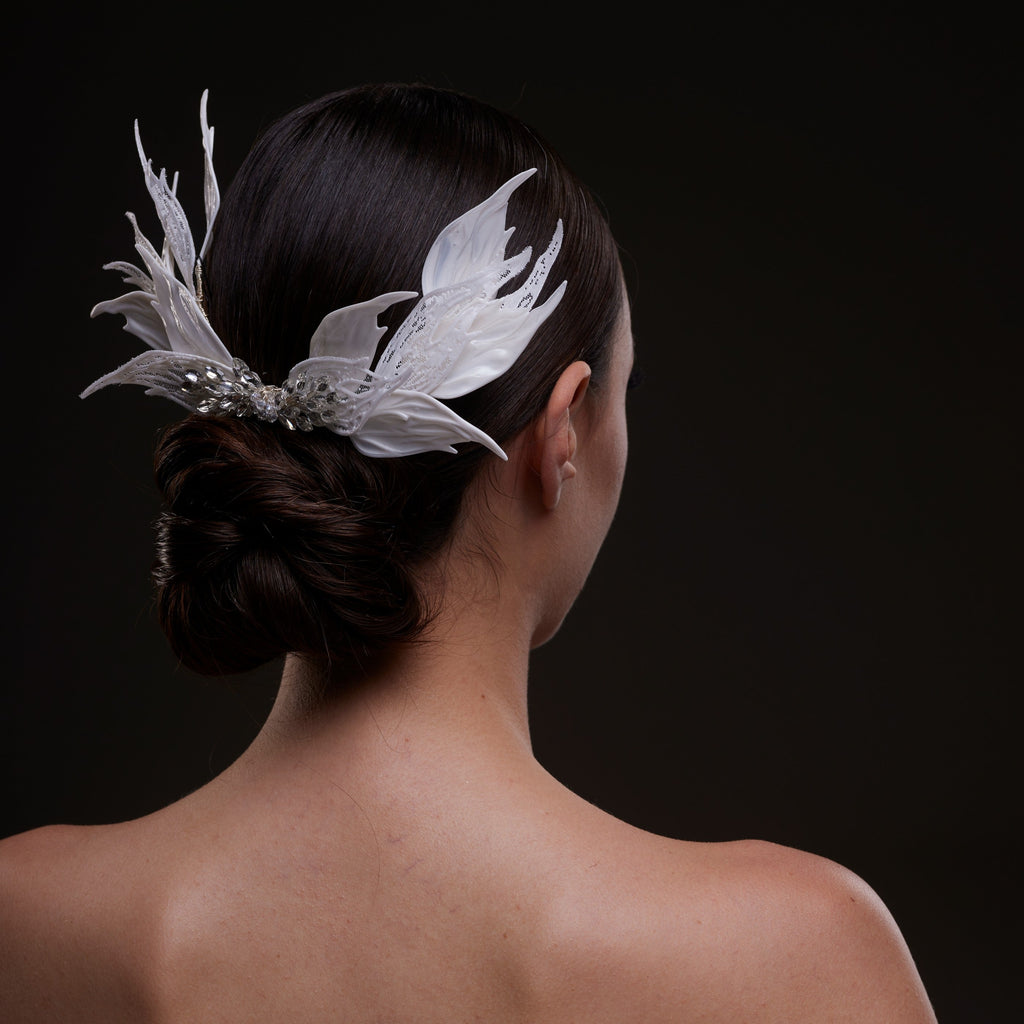 White Feather Petal Bridal Hair Comb – Bridal Port
