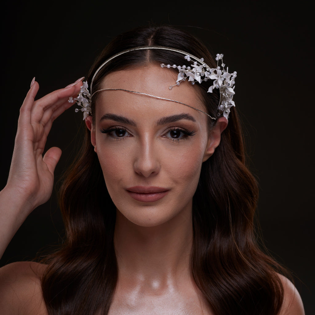 White Floral Bridal Hair Band – Bridal Port, view 2