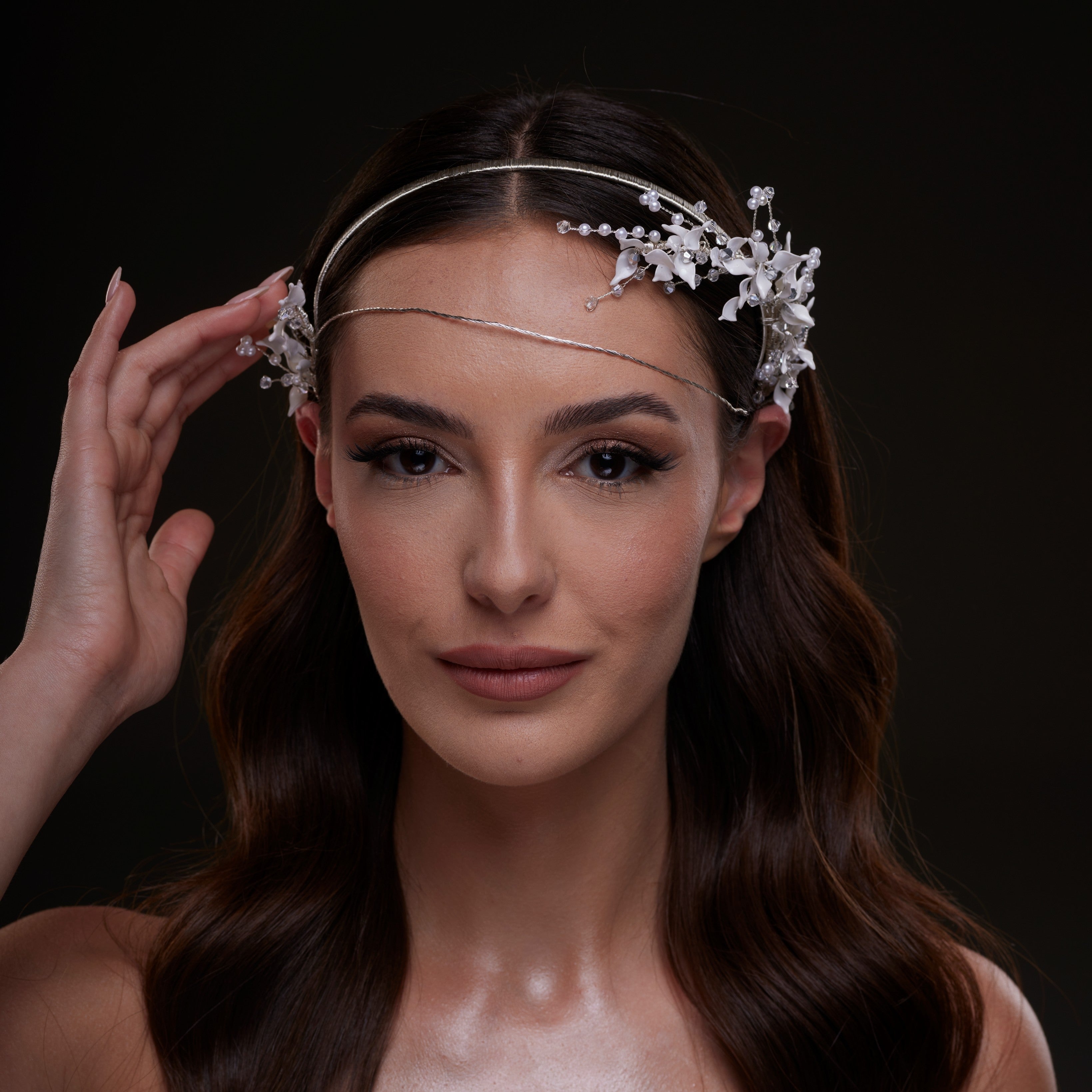 White Floral Bridal Hair Band – Bridal Port, view 2