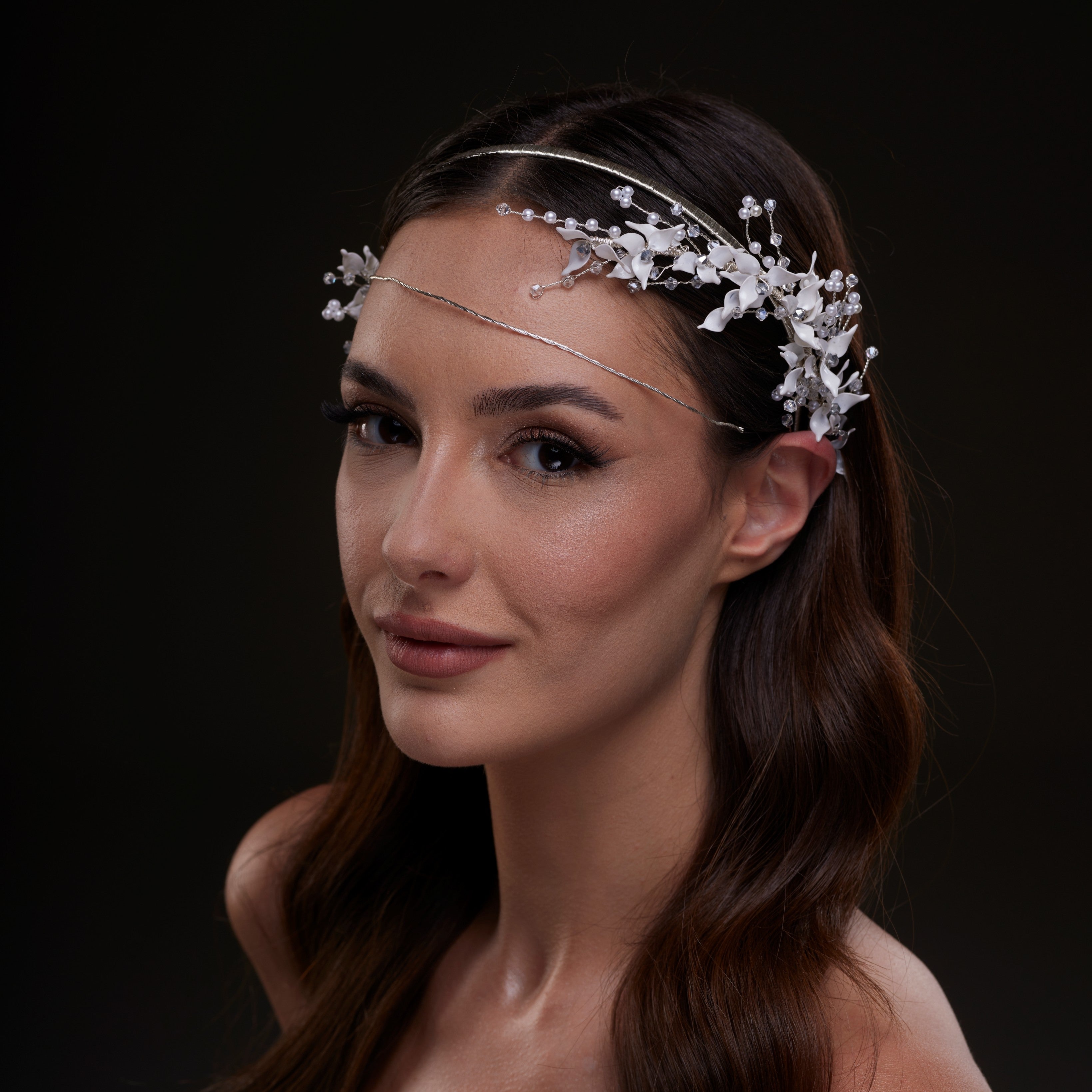 White Floral Bridal Hair Band – Bridal Port, view 4