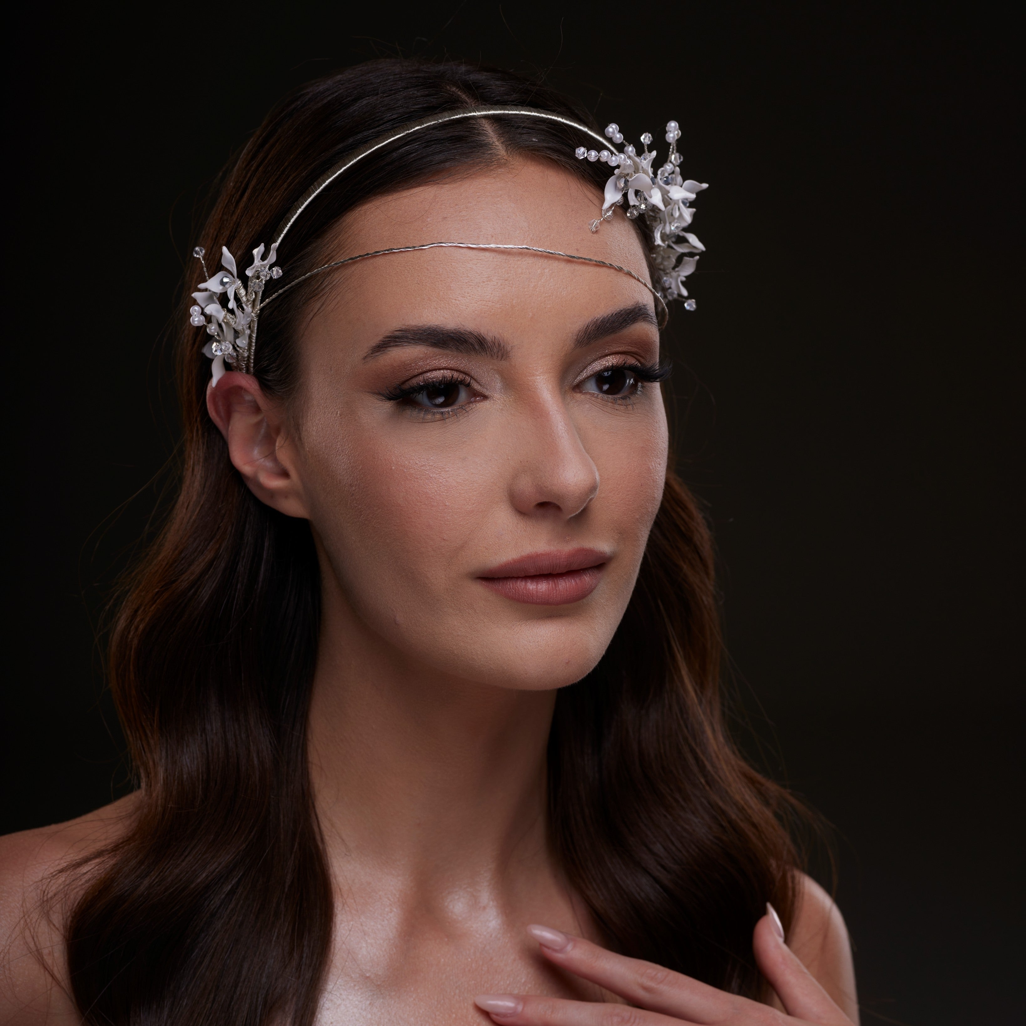 White Floral Bridal Hair Band – Bridal Port, view 5