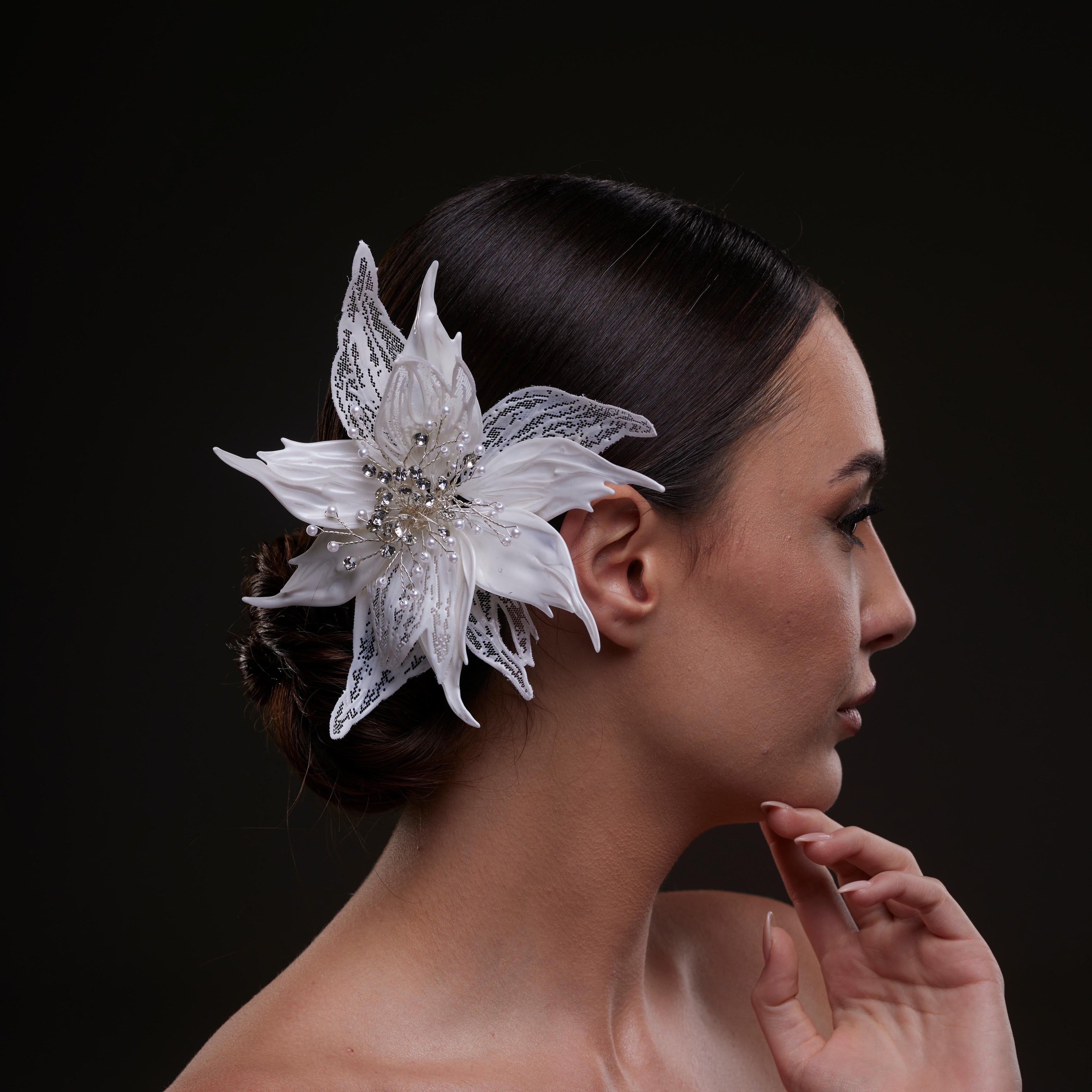 Large White Flower Bridal Hair Comb – Bridal Port, view 6