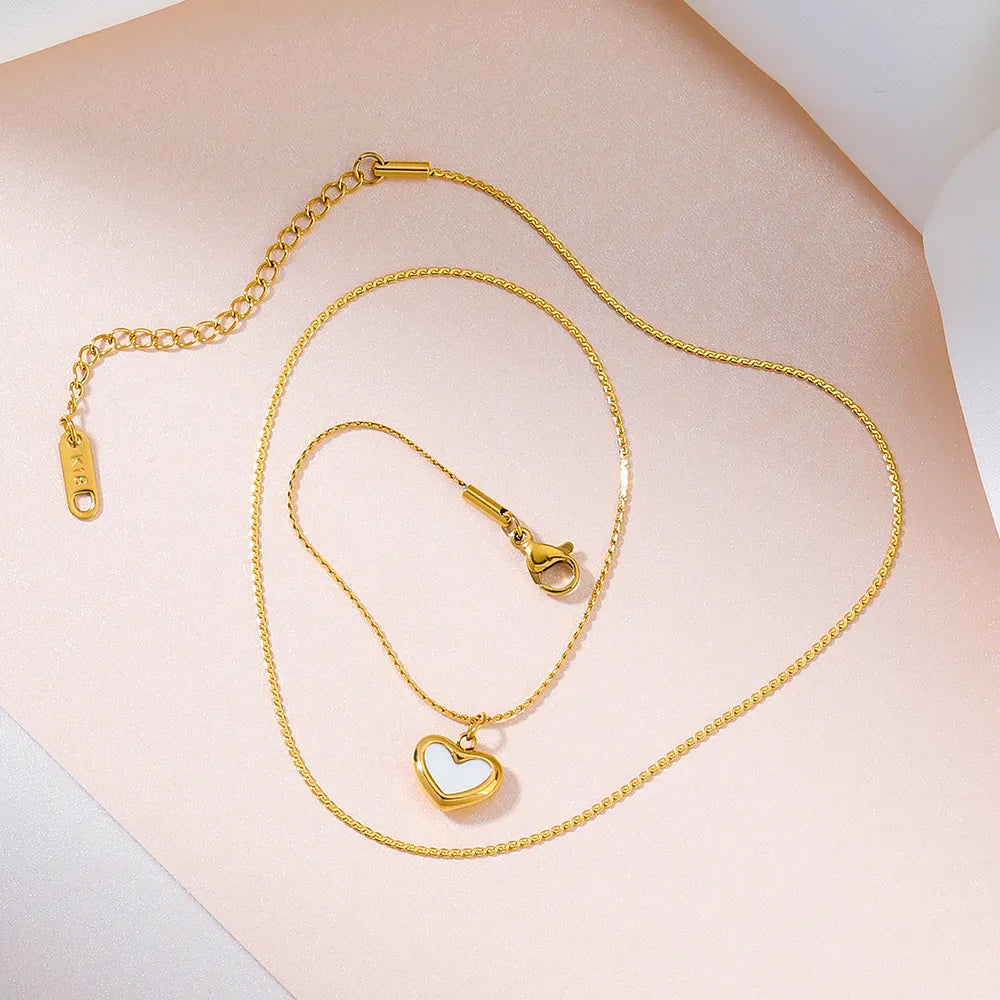 SORI STYLE Mother of Pearl Heart Pendant Necklace — alternative angle