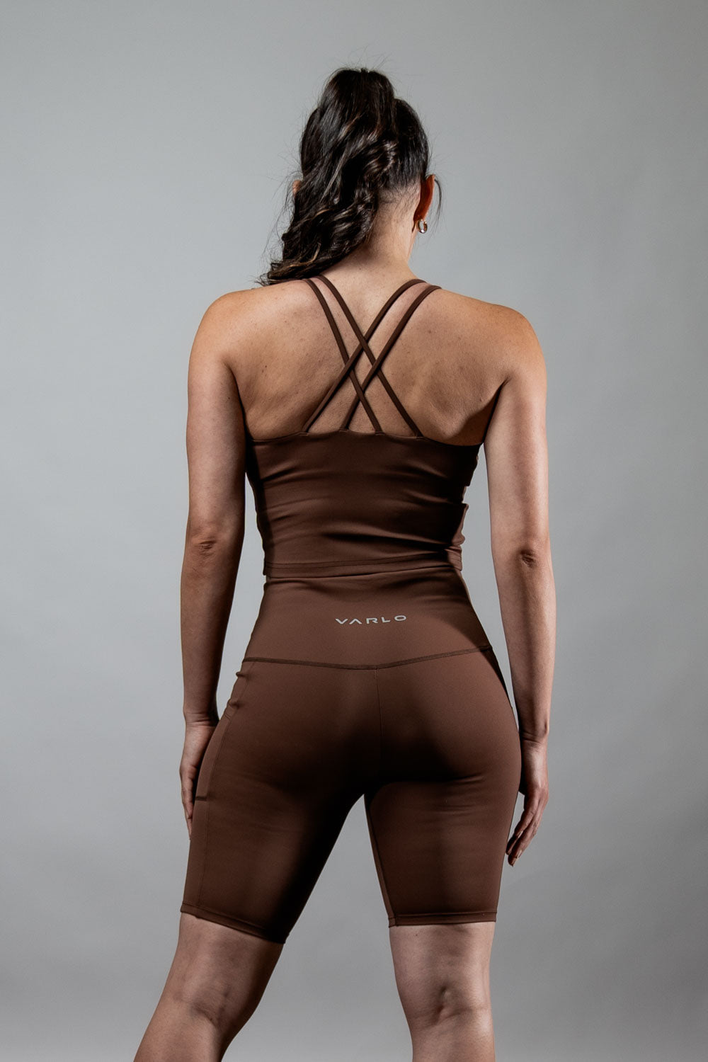 Varlo Women's SOHO Cross Back Crop Tank (City Mocha) — detail shot 7