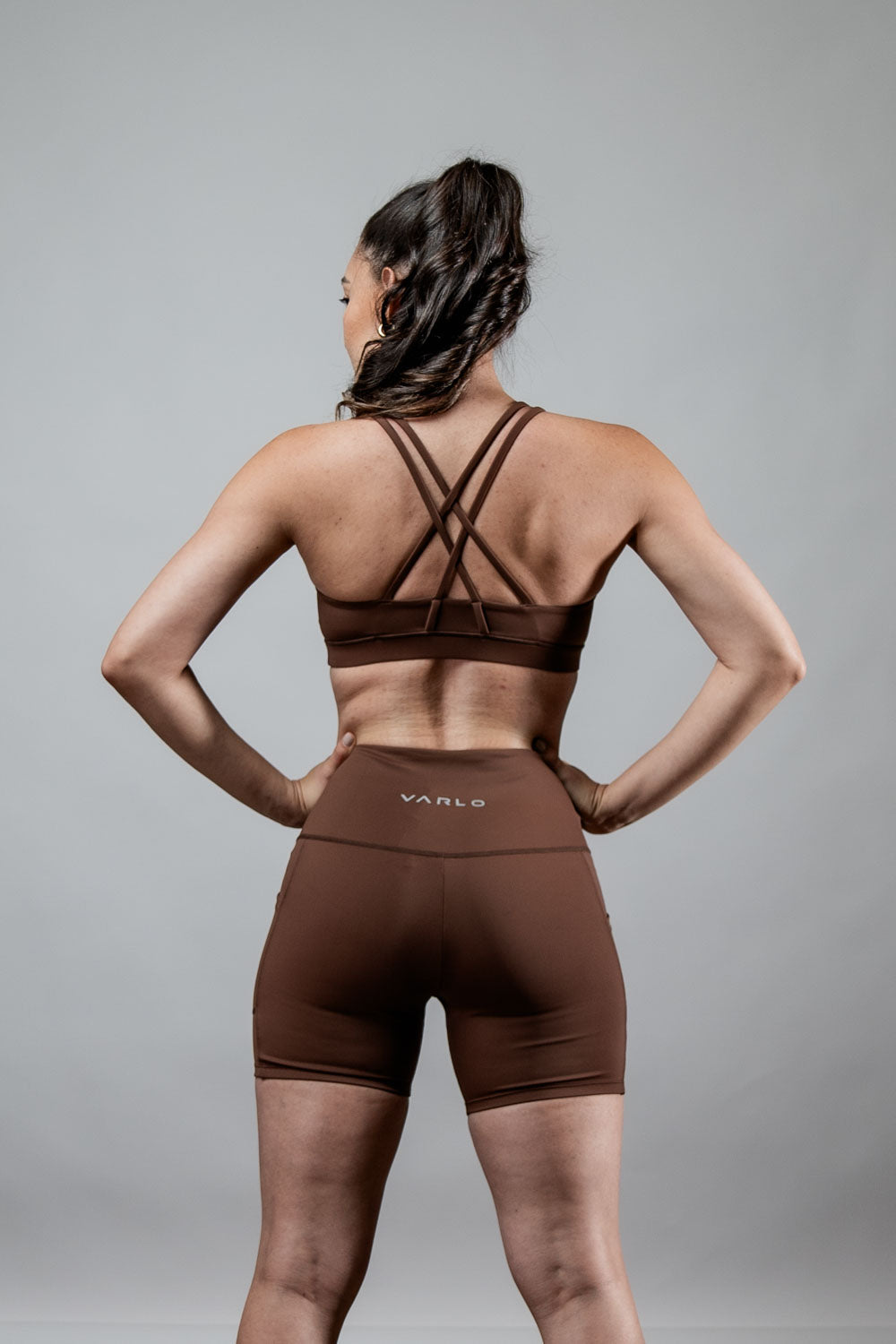Varlo Women's SOHO Cross Back Sports Bra (City Mocha) — detail shot 7