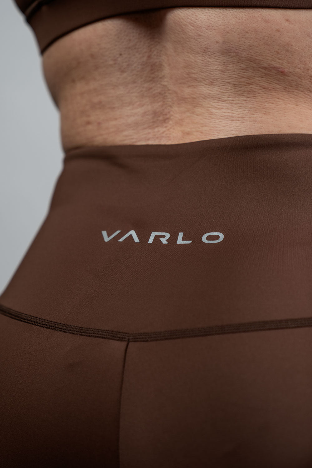 Varlo Women's SOHO Fitness Shorts 5" (City Mocha) — detail shot 7