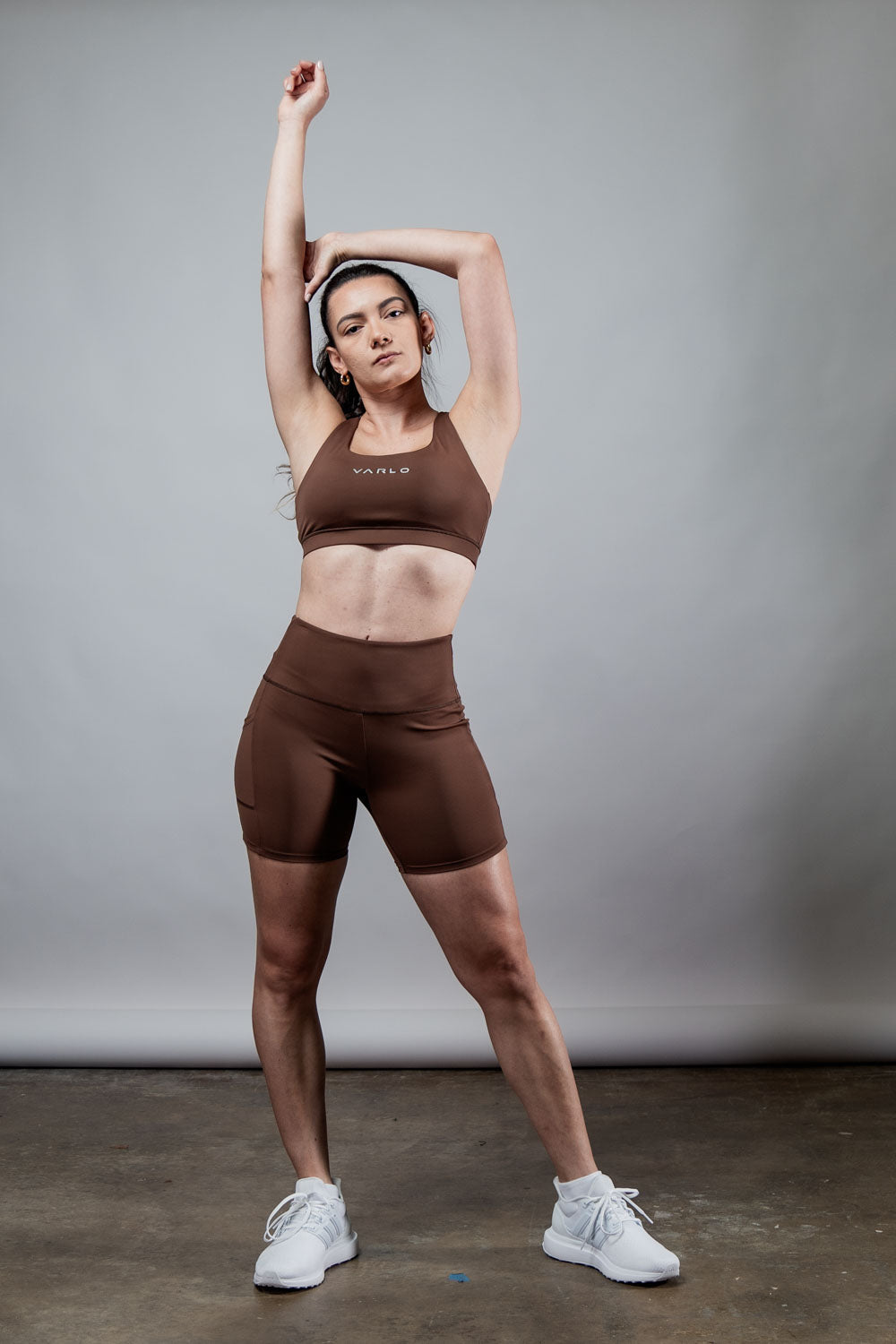 Varlo Women's SOHO Fitness Shorts 5" (City Mocha) — detail shot 10