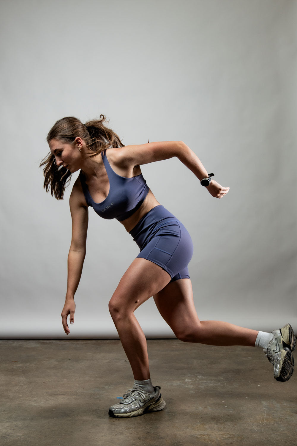 Varlo Women's SOHO Fitness Shorts 5" (Lilac Mist) — detail shot 9