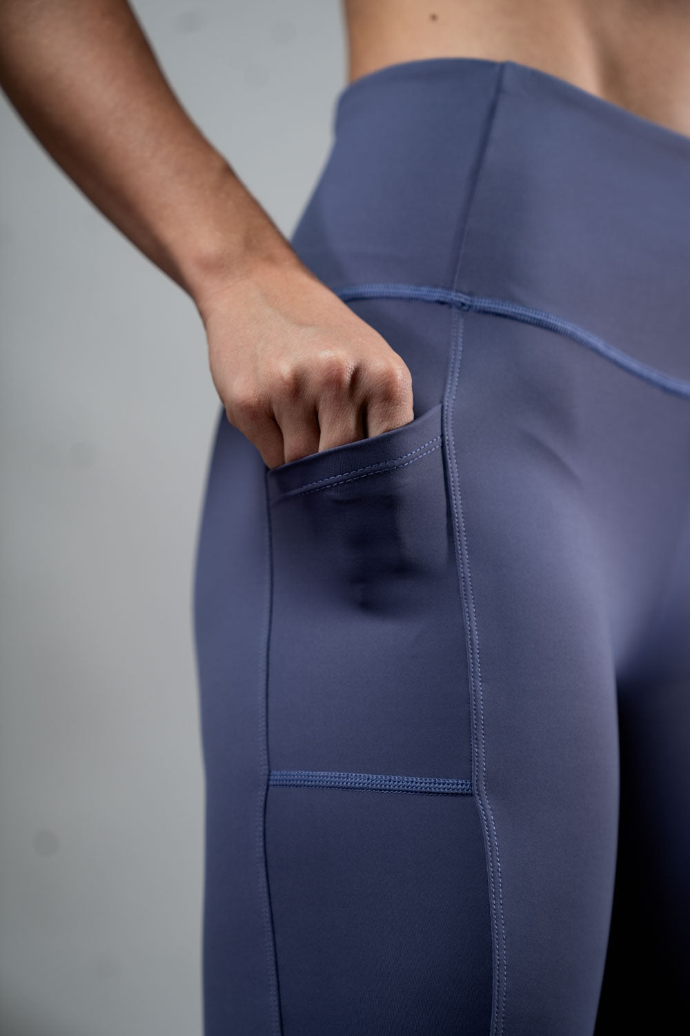Varlo Women's SOHO Fitness Shorts 8" (Lilac Mist) — Varlo branding close-up