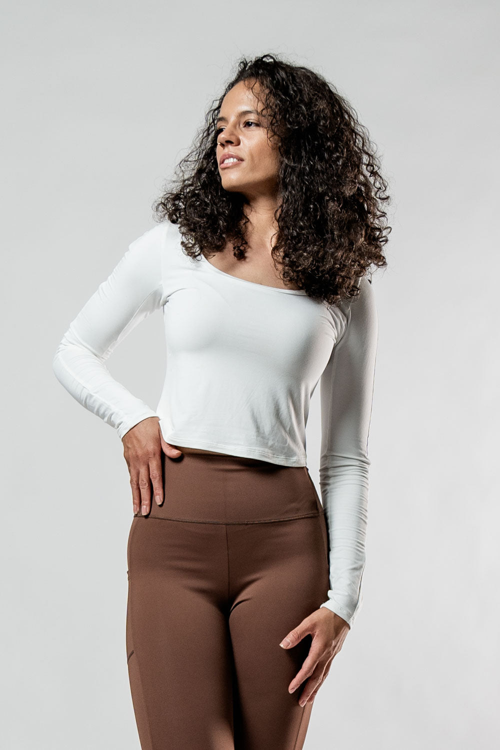 Varlo Women's Terra Recovery Arc Long Sleeve Crop (White) — detail shot 8