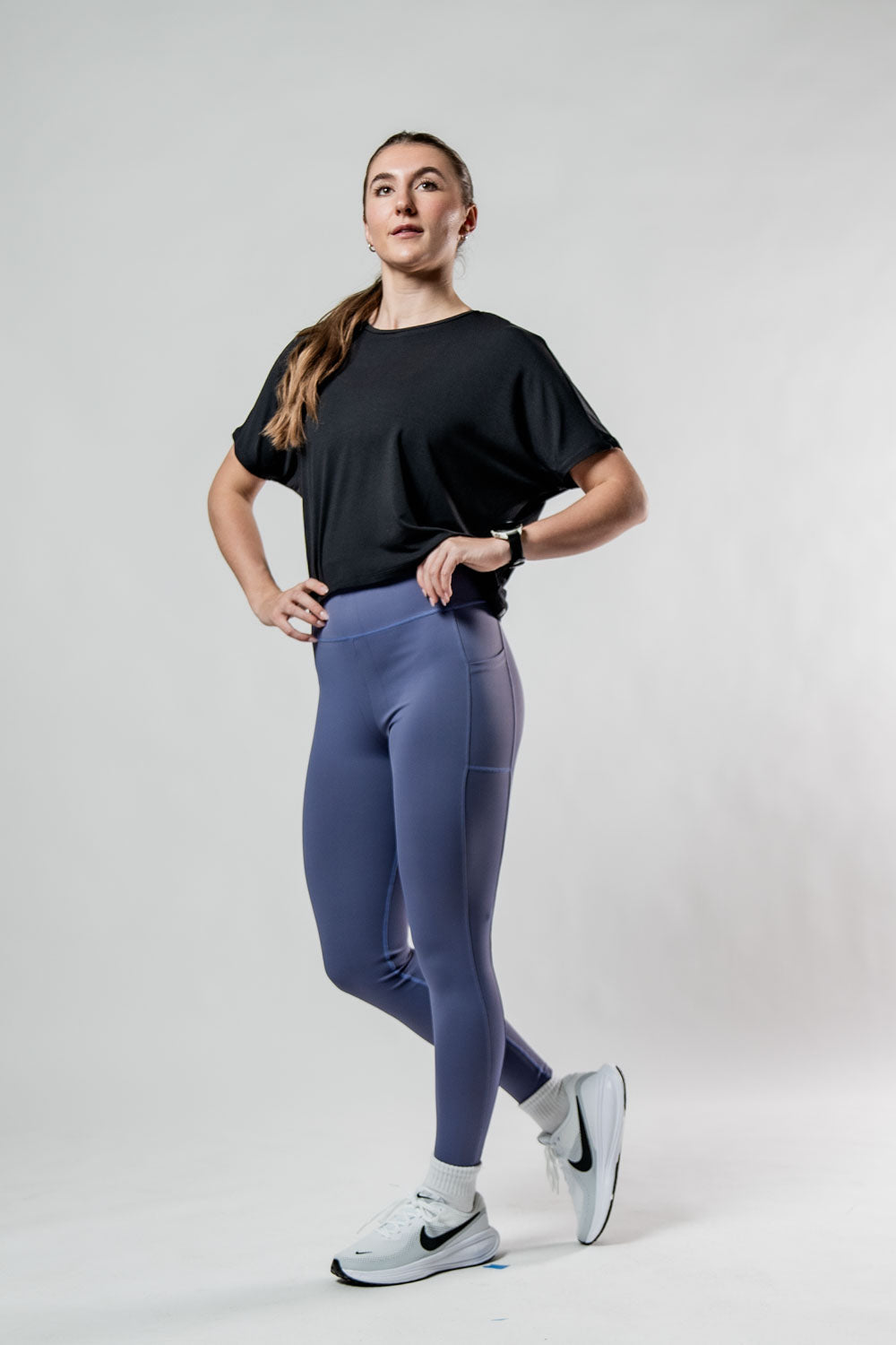 Varlo Women's Terra Recovery Drift Crop (Black) — color detail