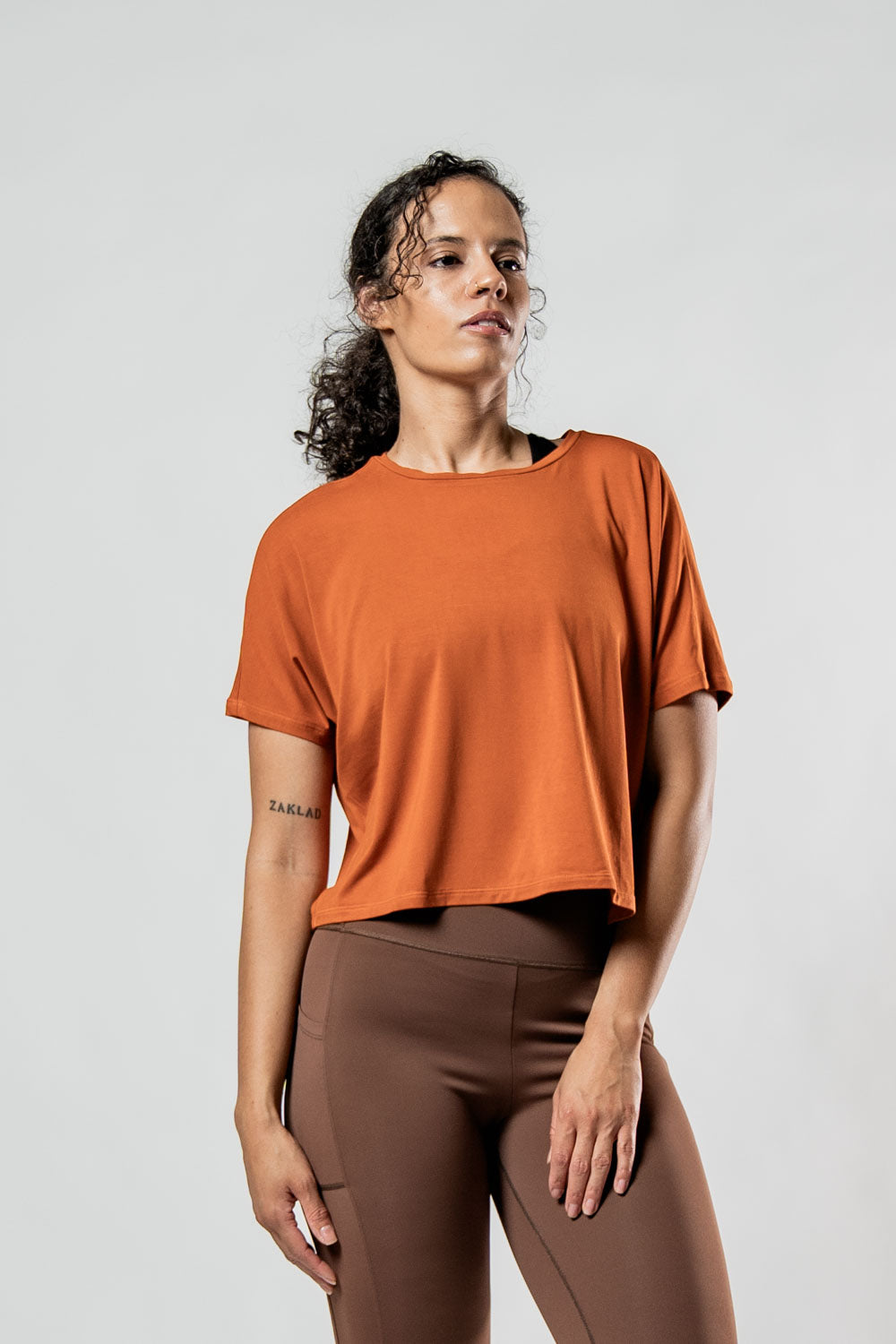 Varlo Women's Terra Recovery Drift Crop (Sunfire Clay) — detail shot 10