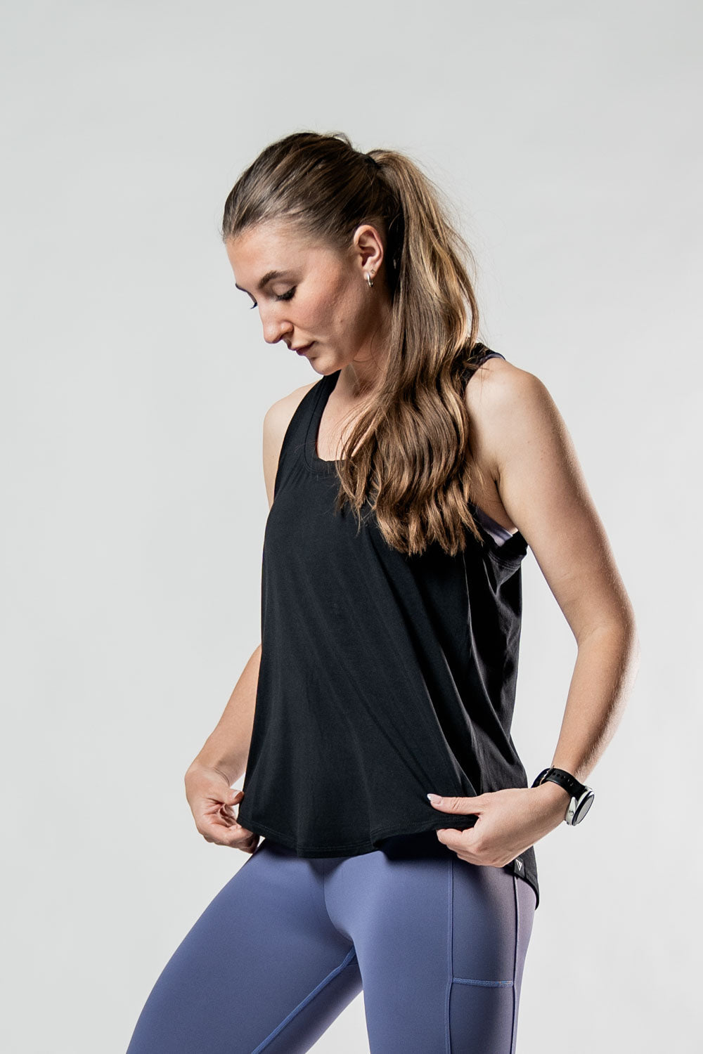 Varlo Women's Terra Recovery Halo Tank (Black) — detail shot 10