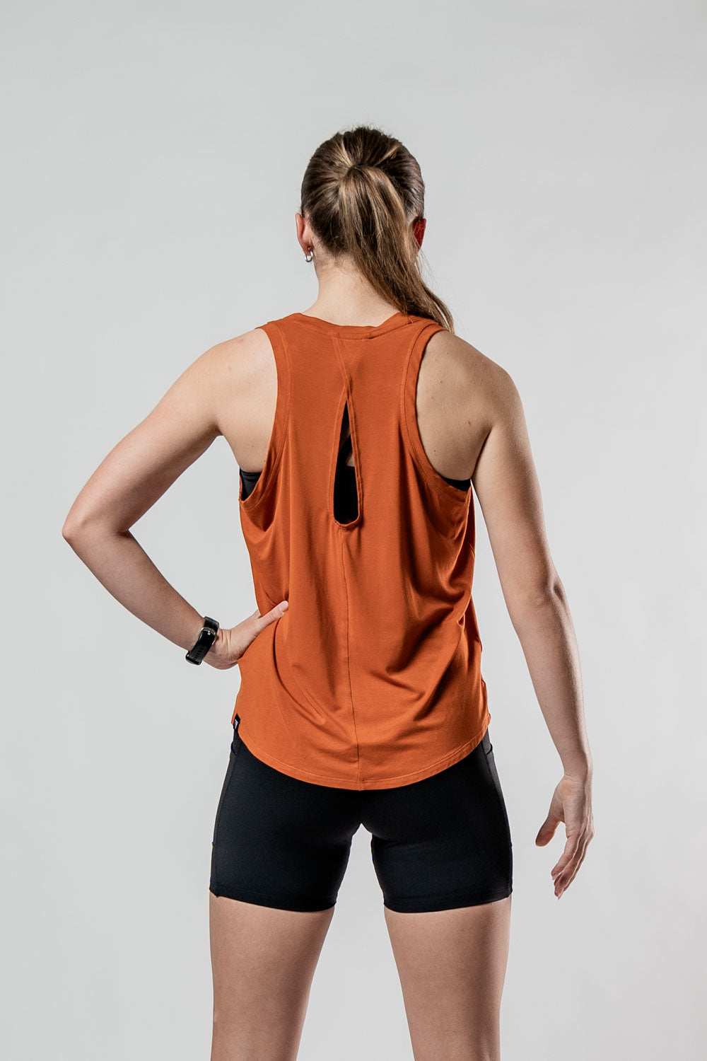 Varlo Women's Terra Recovery Halo Tank (Sunfire Clay) — detail shot 8