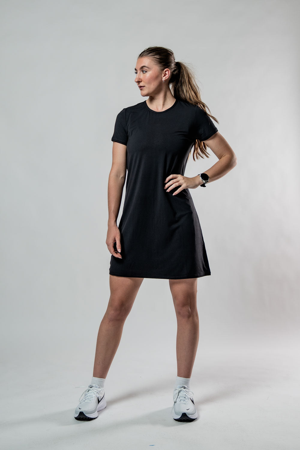 Varlo Women's Terra Recovery Motion Dress (Black) — product on model