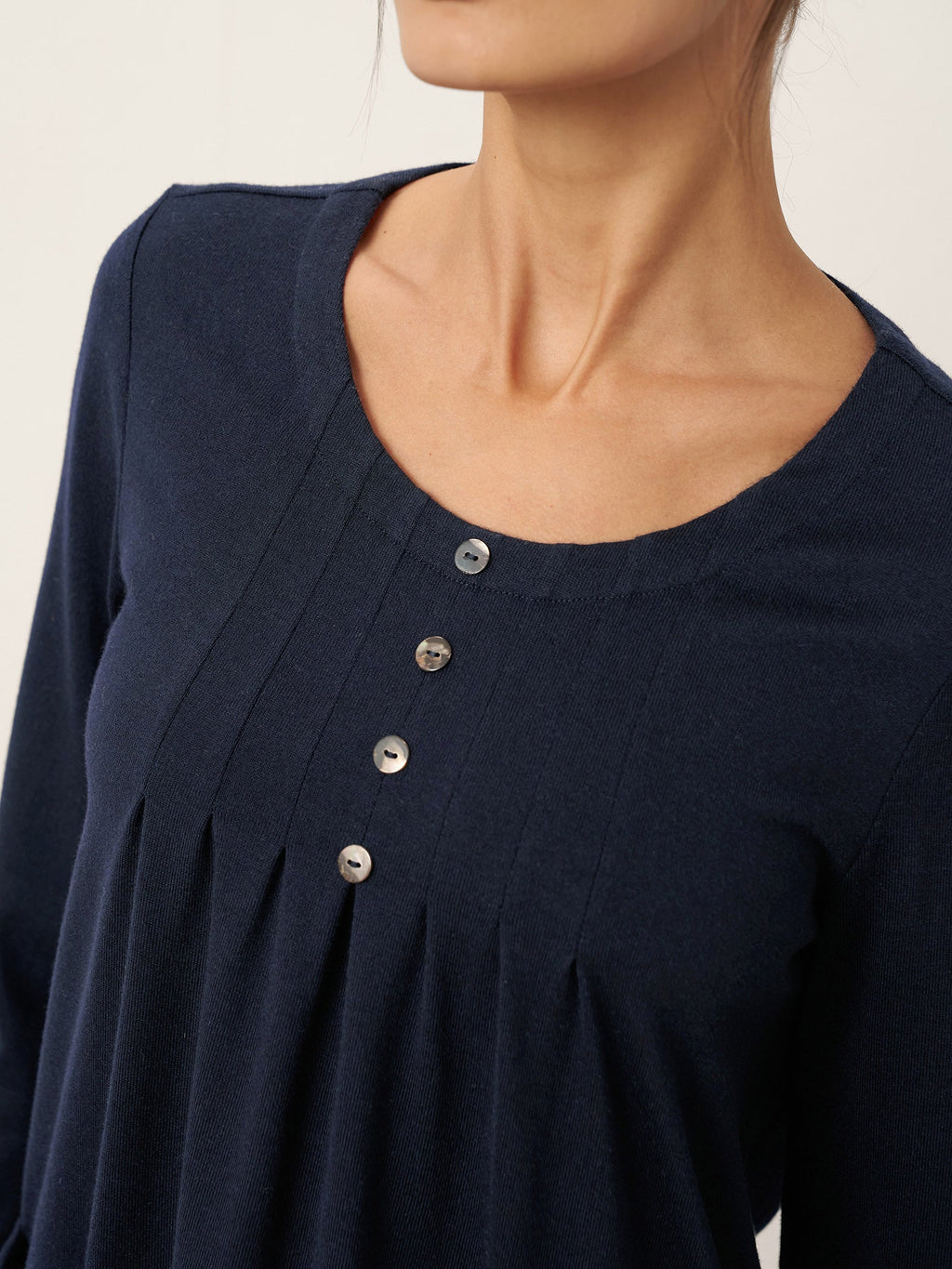 LINTICO LINTICO Wool Pleated Front Long Sleeve Top IVA — detail shot 6