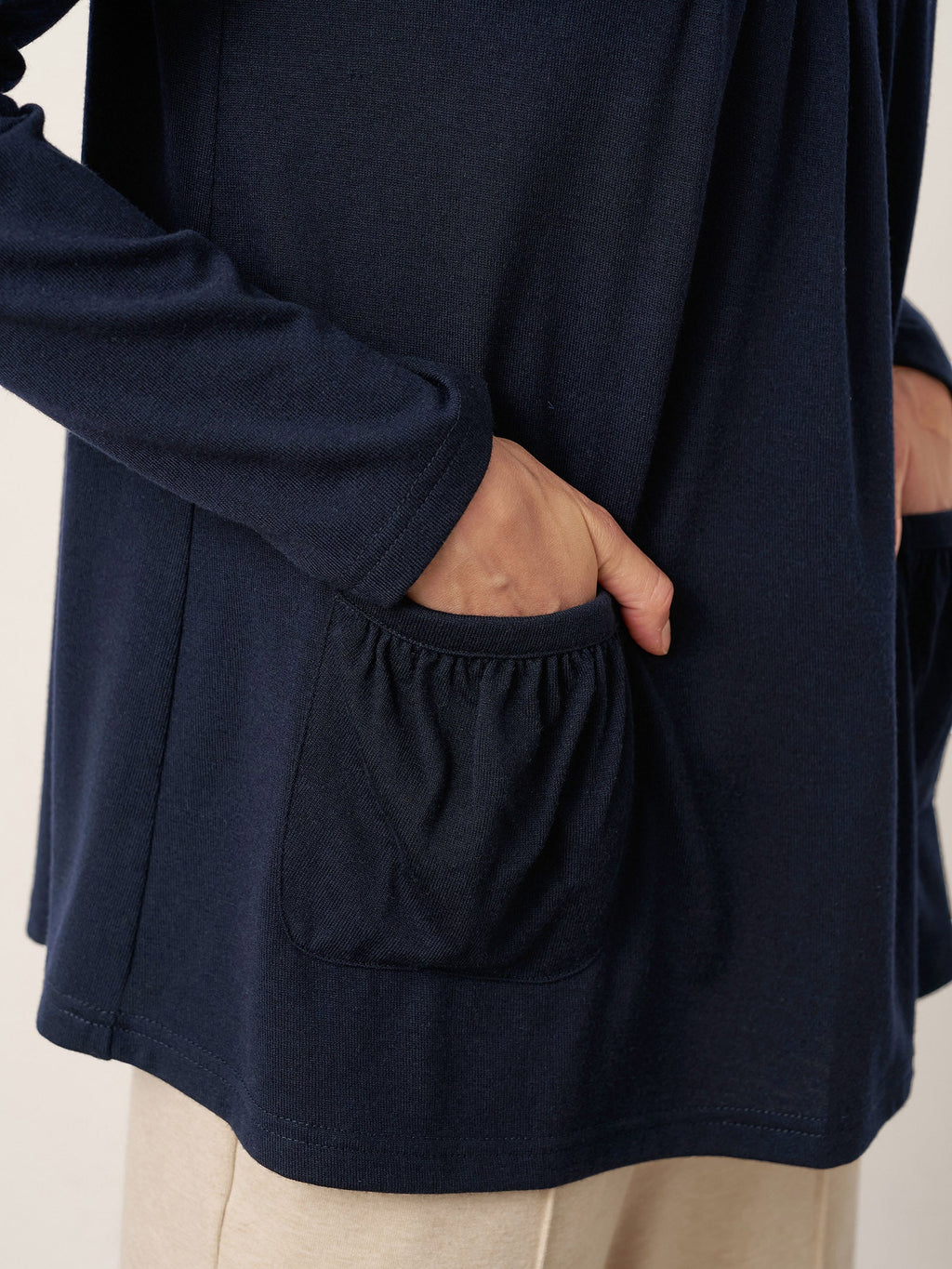 LINTICO LINTICO Wool Pleated Front Long Sleeve Top IVA — detail shot 7