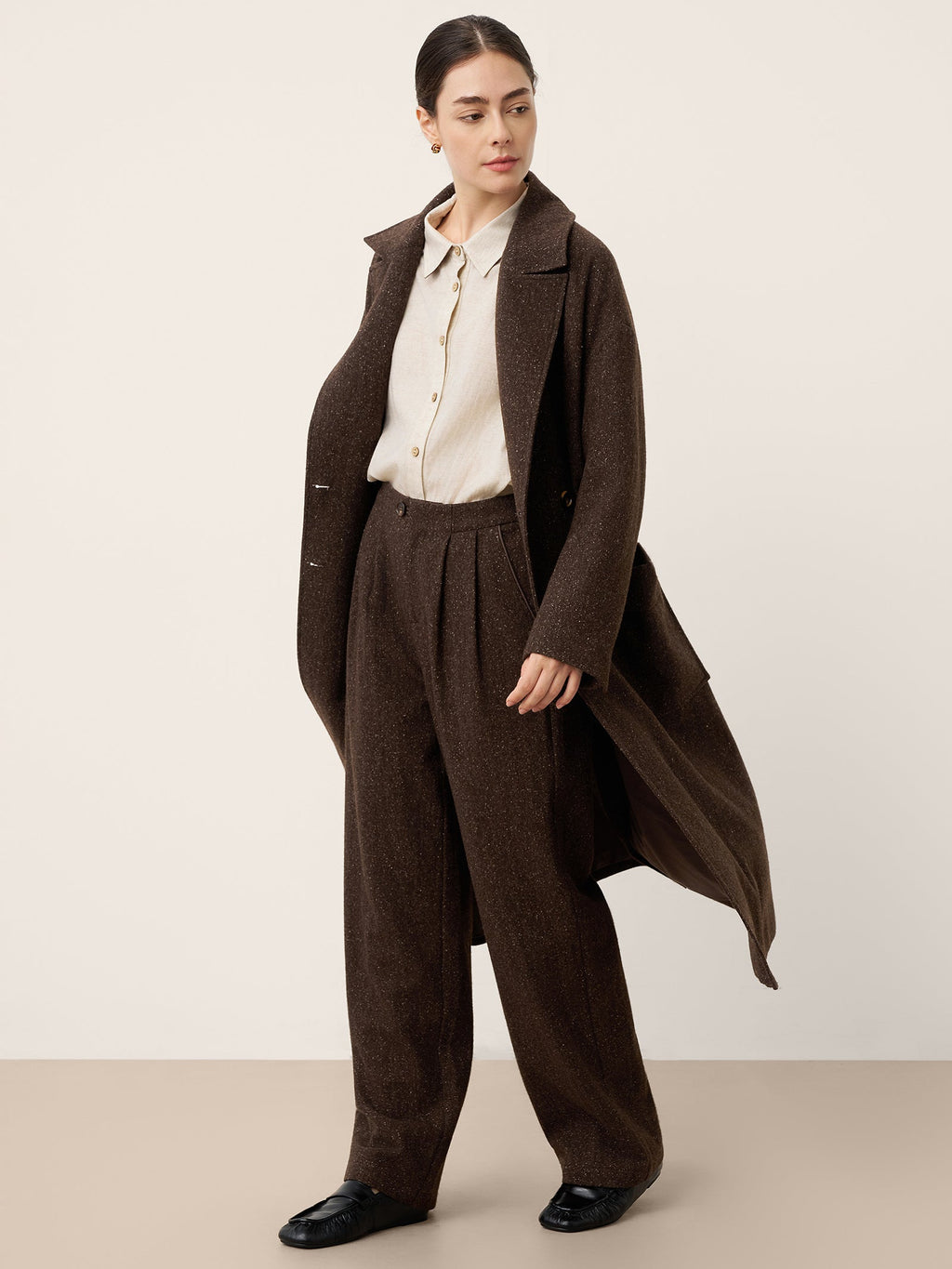 LINTICO Wool Silk Double-Breasted Lapel Coat SAPPHIRE — lifestyle worn / used context