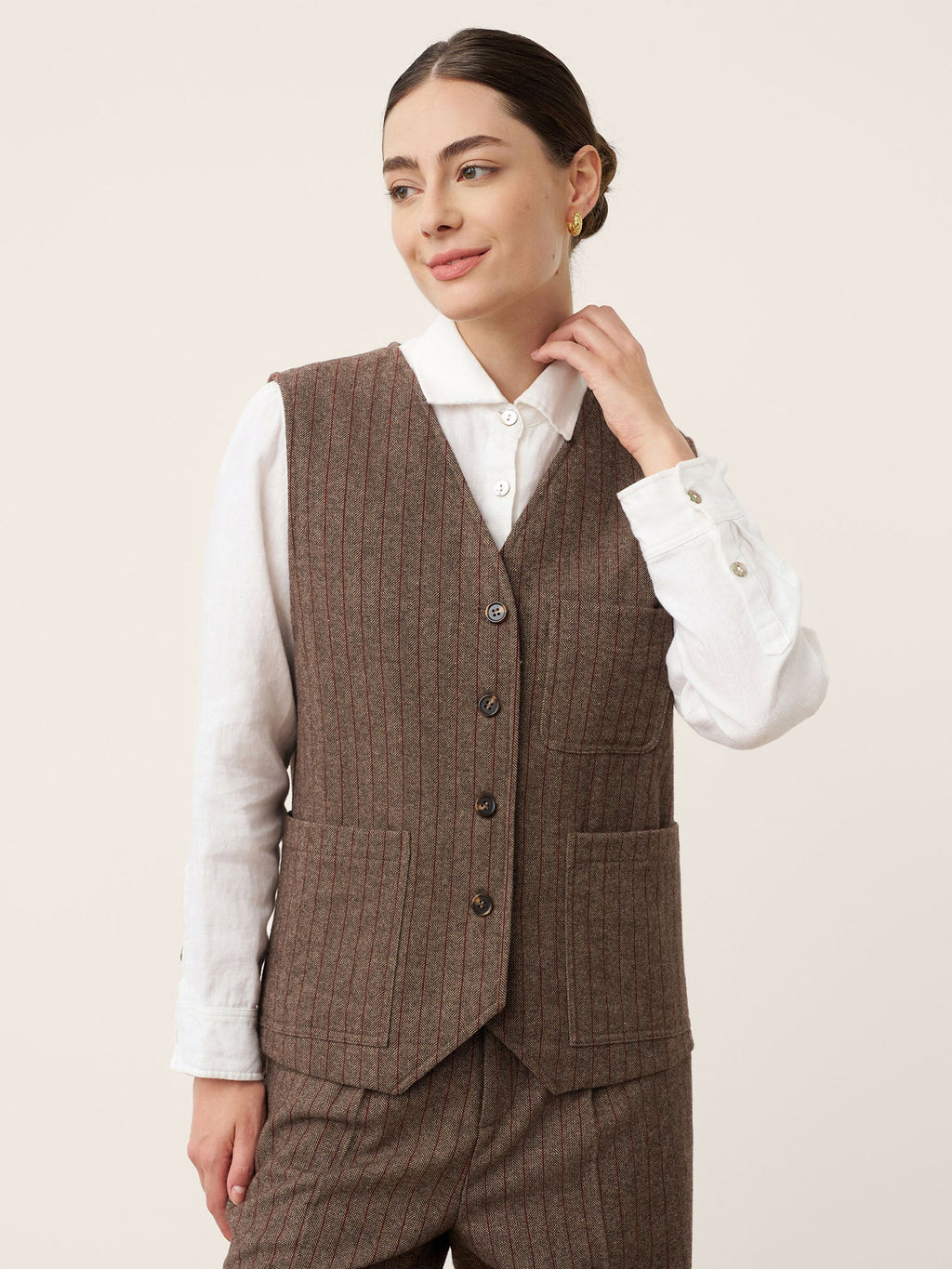 LINTICO LINTICO Wool Striped V-Neck Button-Detail Vest ELUNED — LINTICO branding close-up