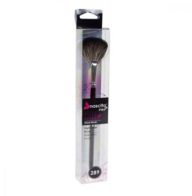 Nascita Makeup Brush for Highlighter Application - Professional Highlighter Brush for Precise Cheekbone, Chin, and Lip Contouring