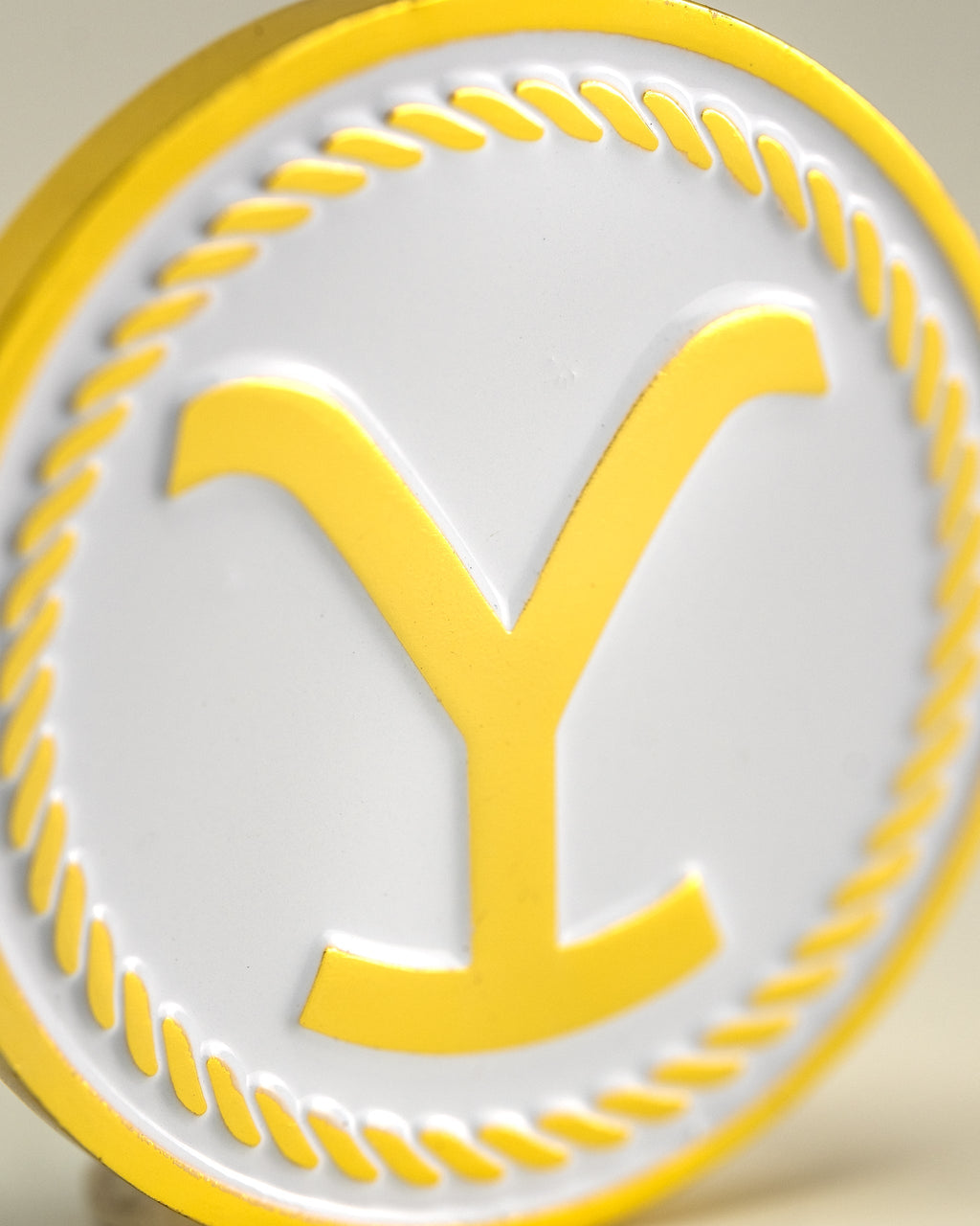 Pins and Aces Yellowstone Ball Marker — color detail