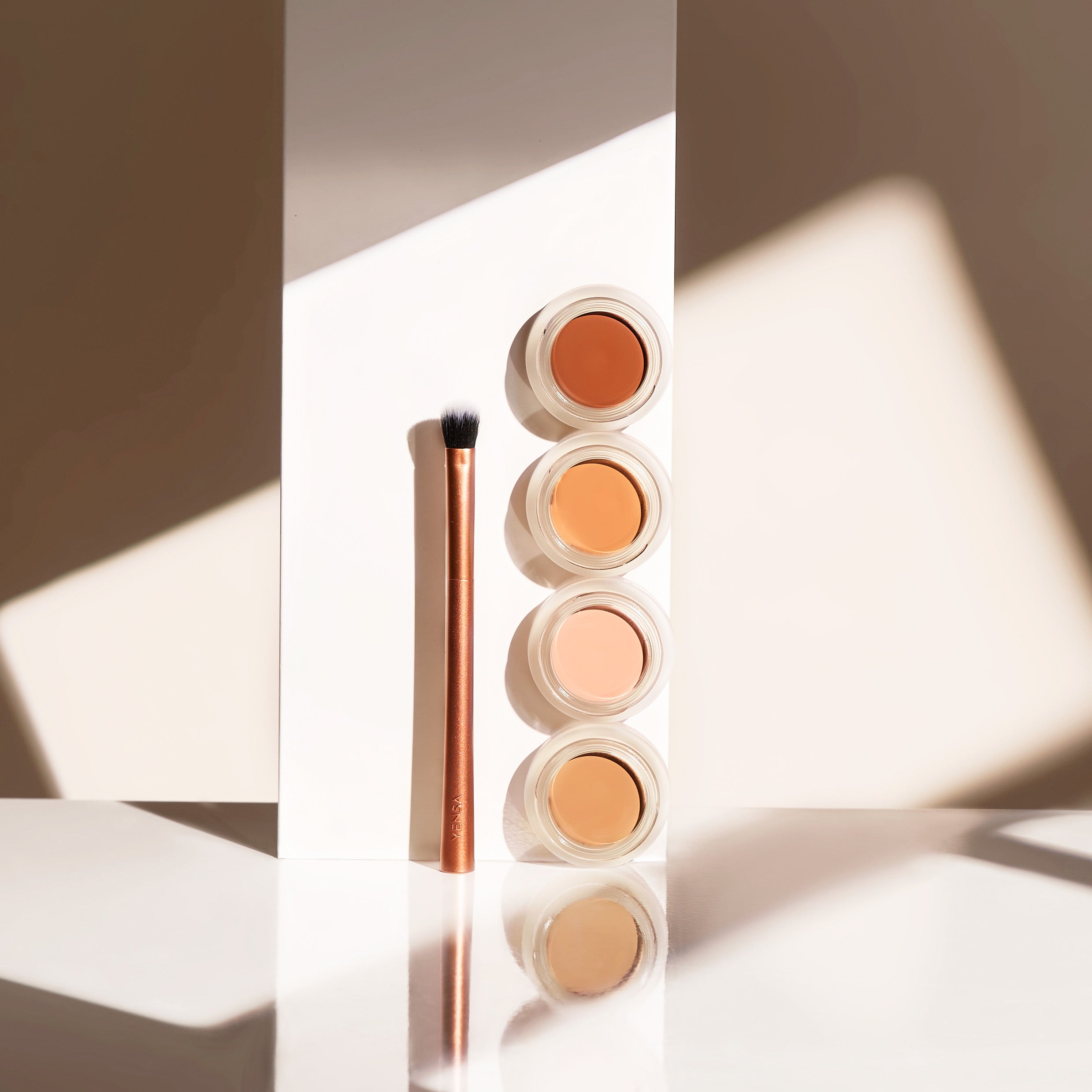 Super Bright Dark Circle Serum Peptide Corrector by YENSA — detail shot 6