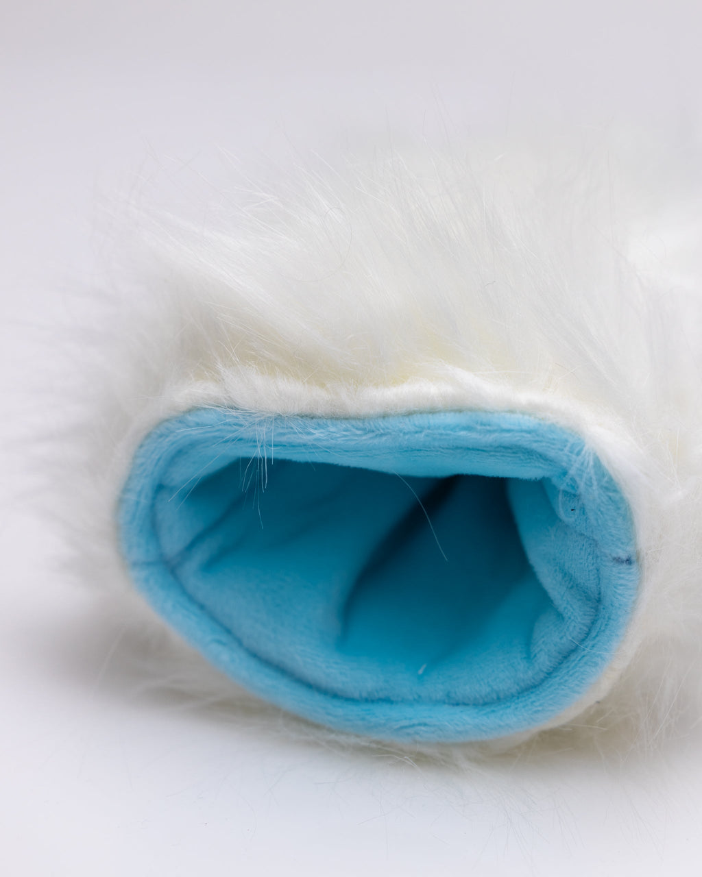Yeti - Hybrid Cover – Pins and Aces, view 10