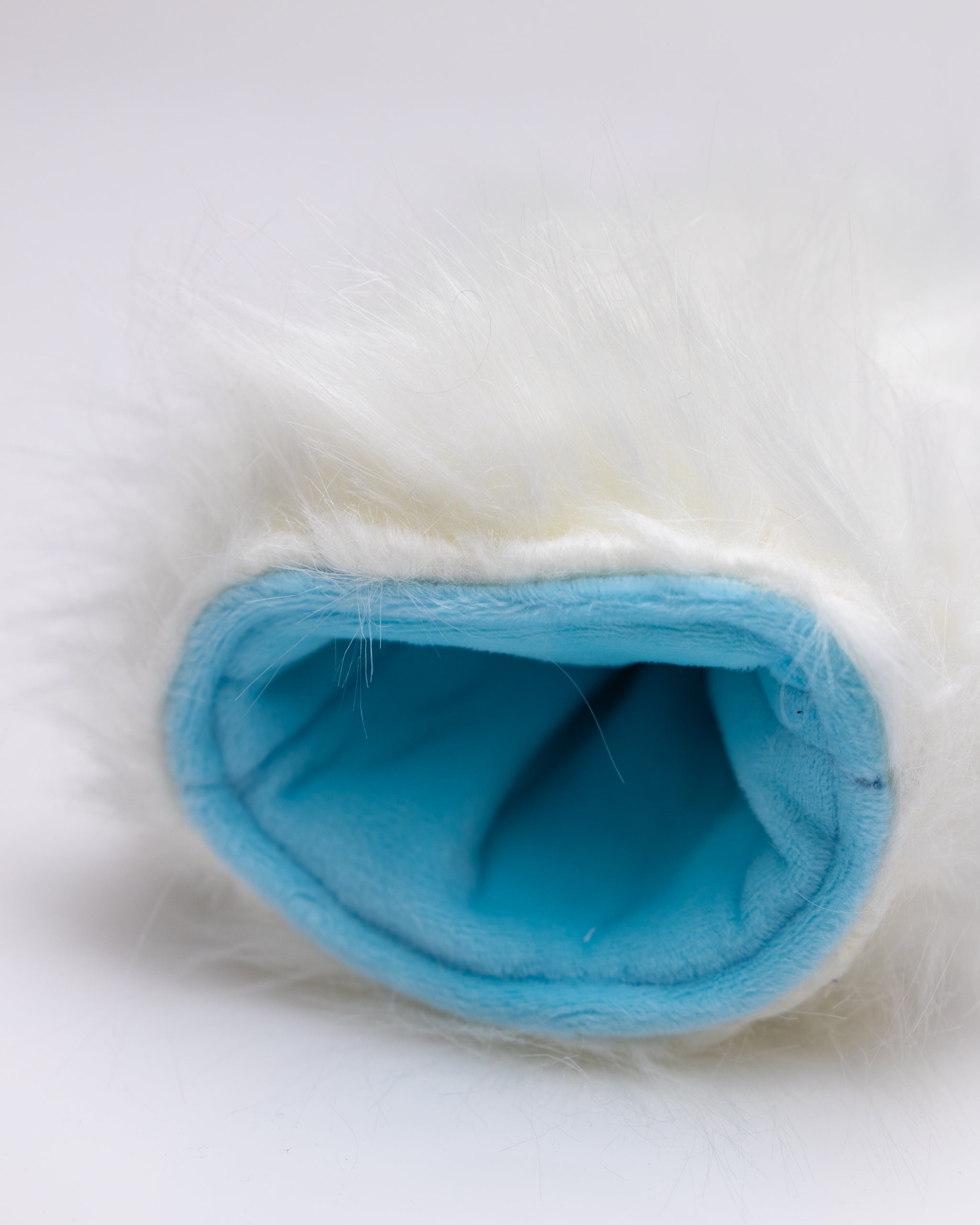 Yeti - Hybrid Cover – Pins and Aces, view 10