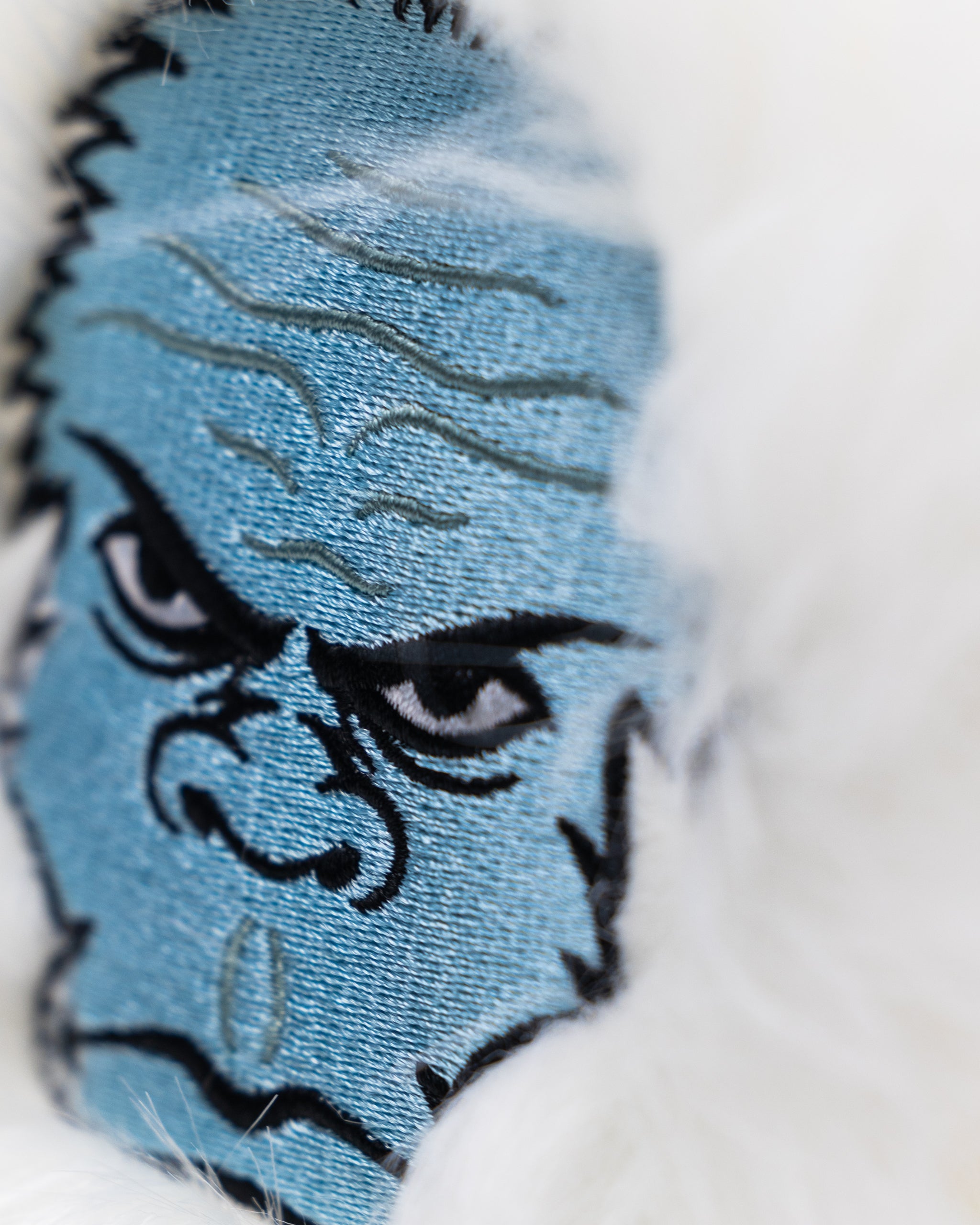 Yeti - Hybrid Cover – Pins and Aces, view 11