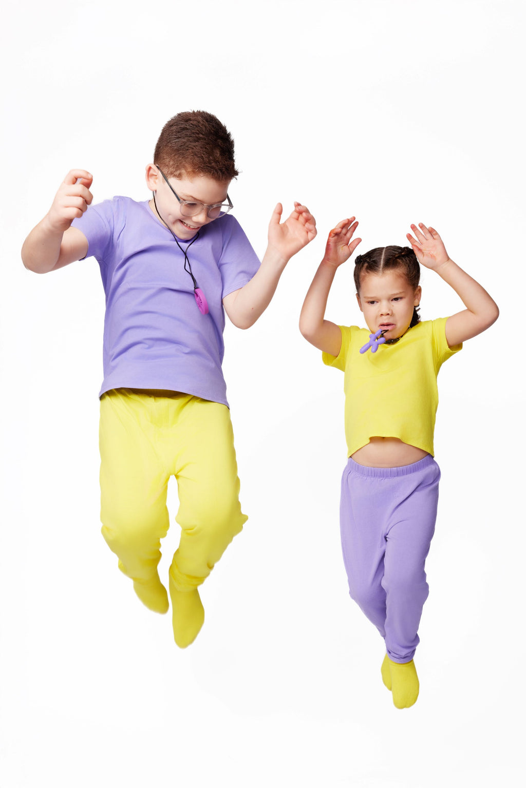 The Everday Sensory Friendly Peri Tee w Chewy Necklace-- *actual chewy necklace design may vary, but color will match tee*