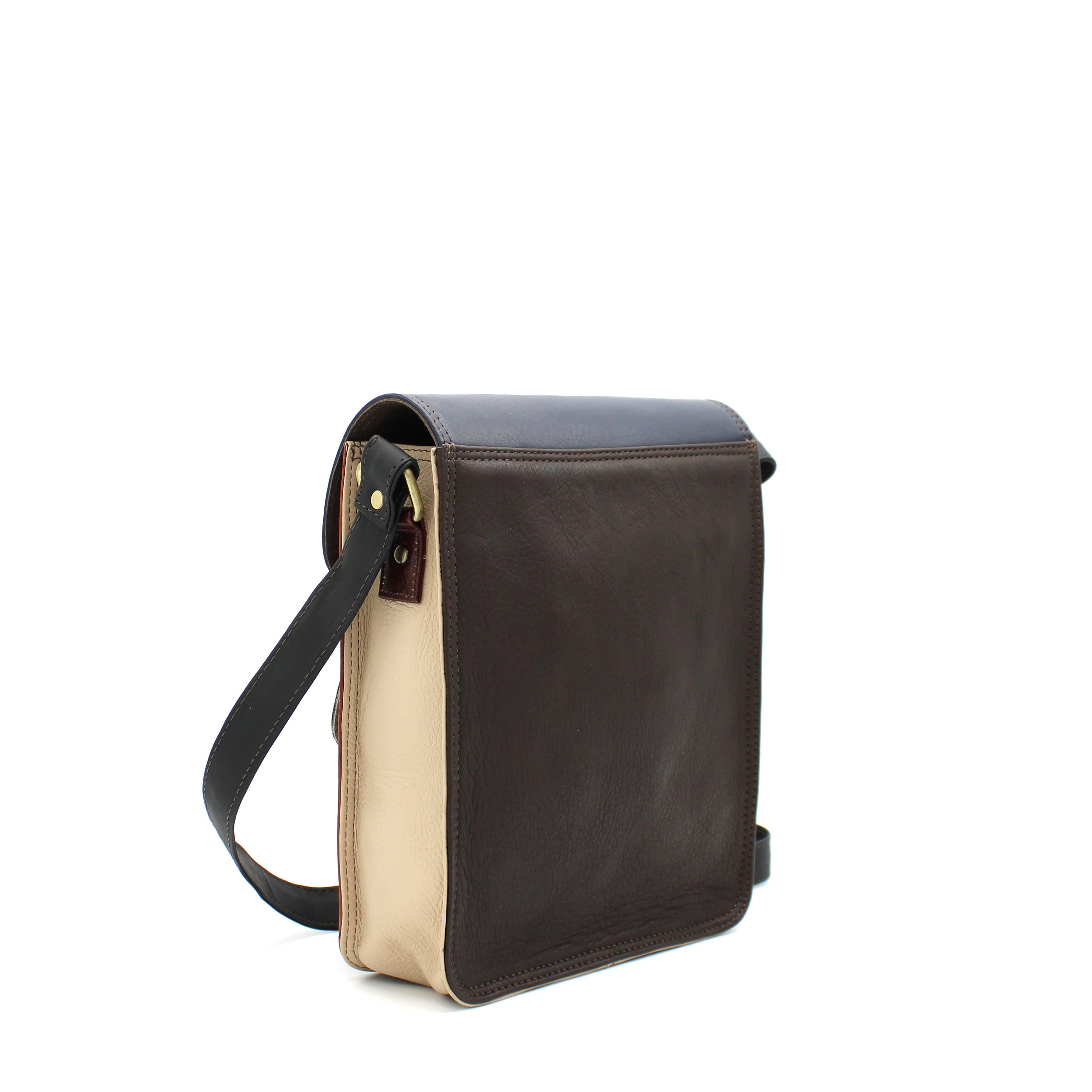 Soruka Isla · Unisex Leather Crossbody Bag