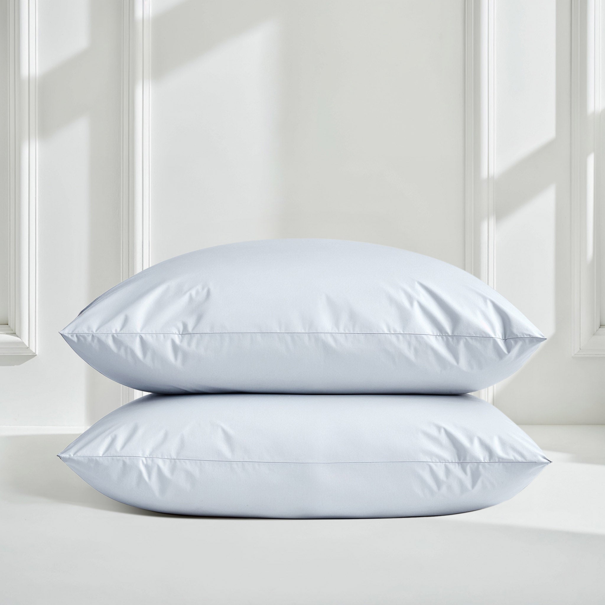Italic Luxe Australian Sateen Pillowcase Set — side view
