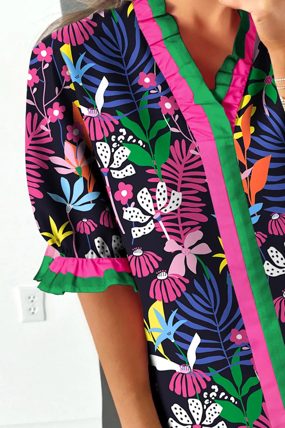 Floral Print Frilled Contrast Striped Trim V Neck Short Sleeve Blouse