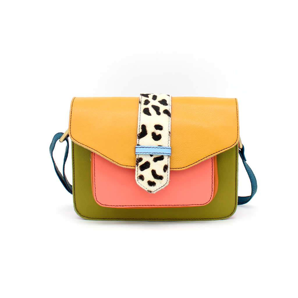 WONENA Soruka Grace Reversible Leather Handbag — detail shot 6