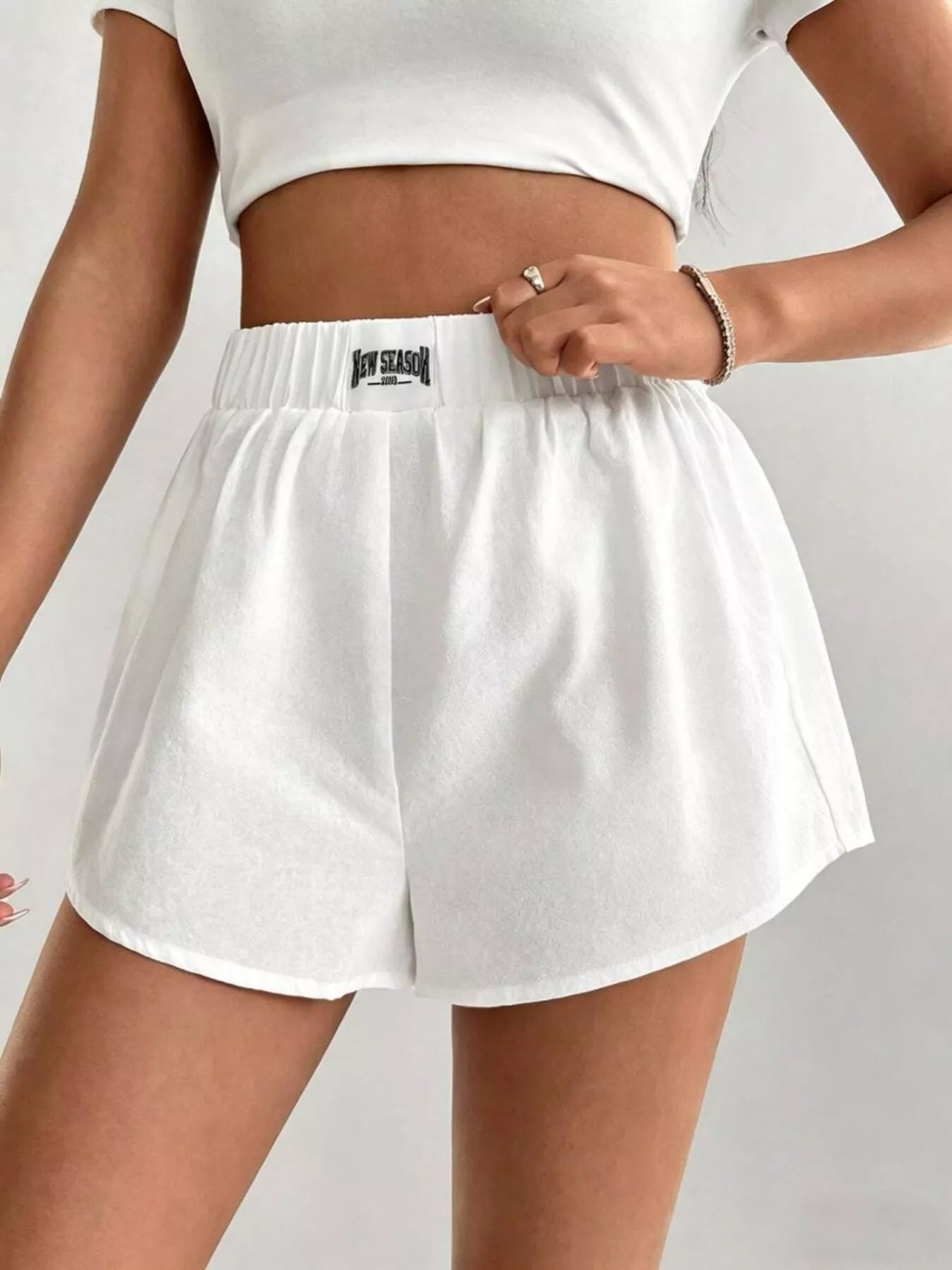 Elastic Waistband Casual Shorts