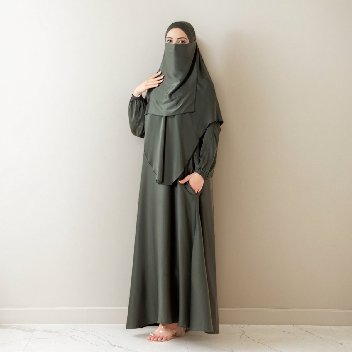 Mariam's Collection Abaya With Niqab and Khimar | Satin Niqab Khimar and Abaya (MK024) — construction detail