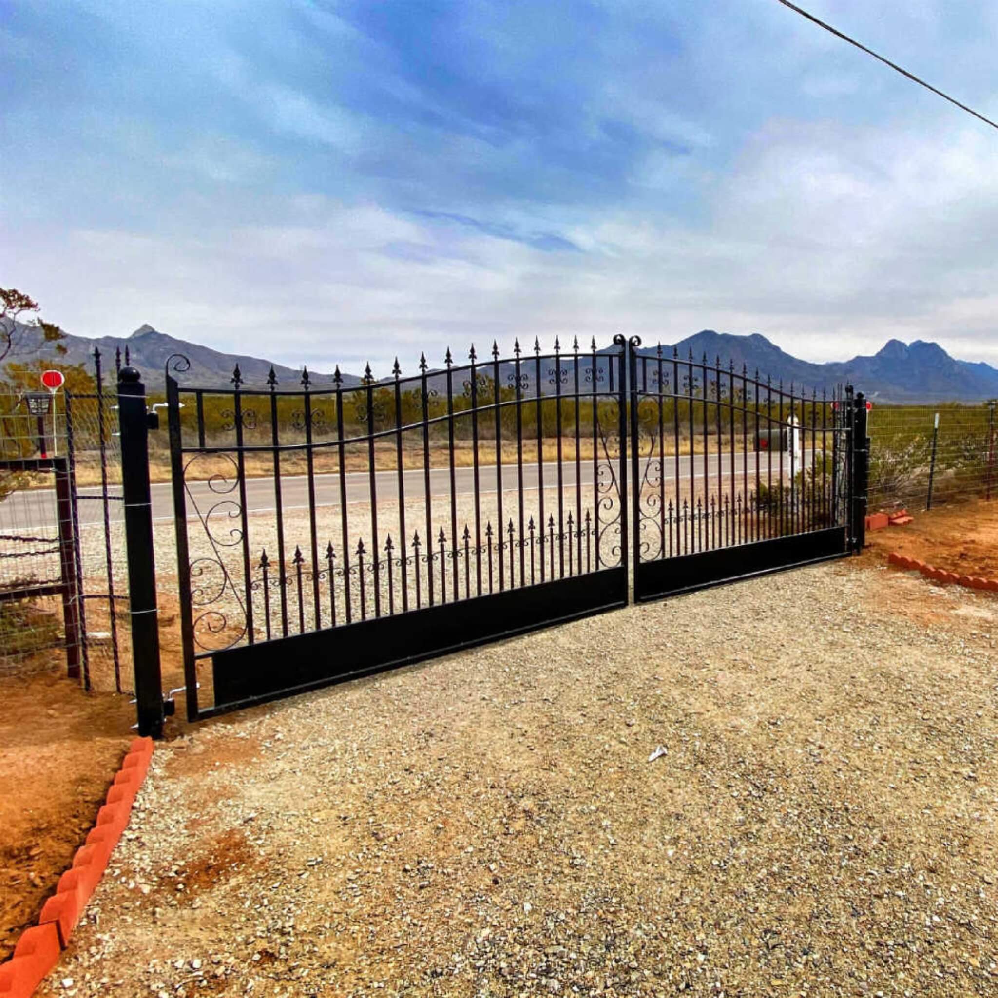 [12-18FT] Heavy-Duty Venice-Style Steel Dual-Swing Driveway Gate (SAK68025) – SAKSBY WHOLESALE, view 10