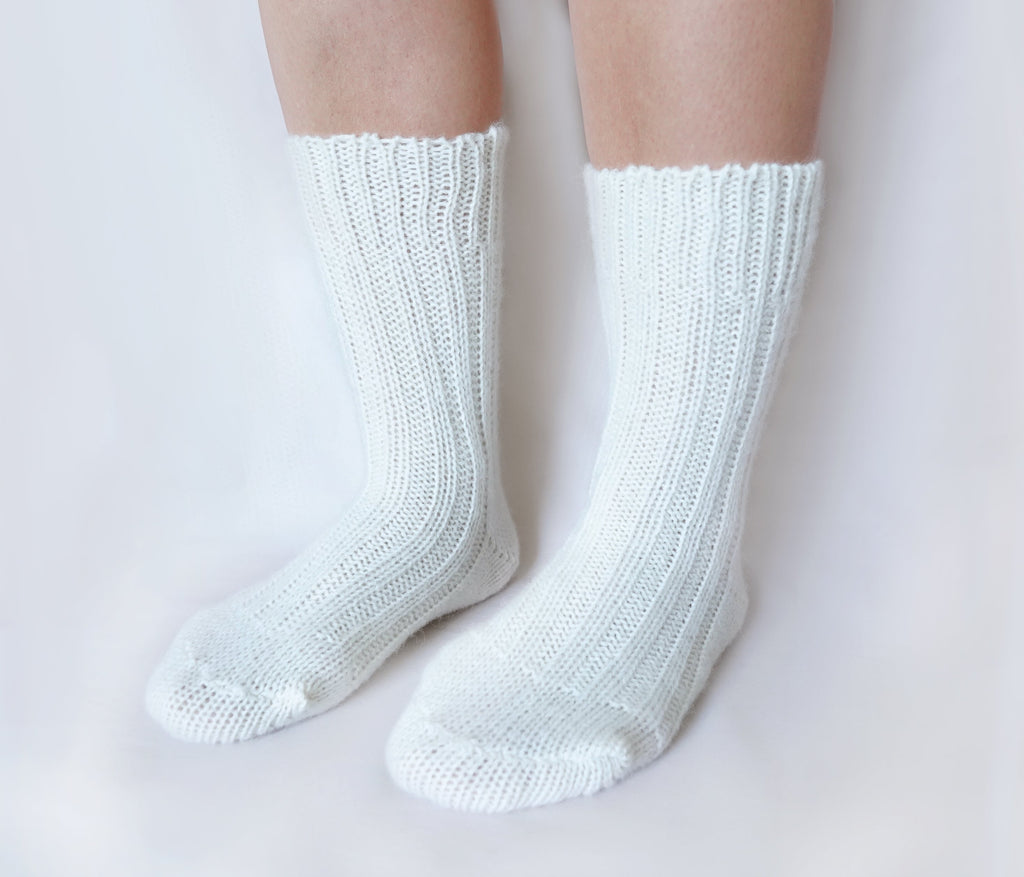 tittimitti tittimitti® Women’s Alpaca Wool Socks 1 Pair – Soft Warm Winter Crew Socks (Made in Italy) — side view