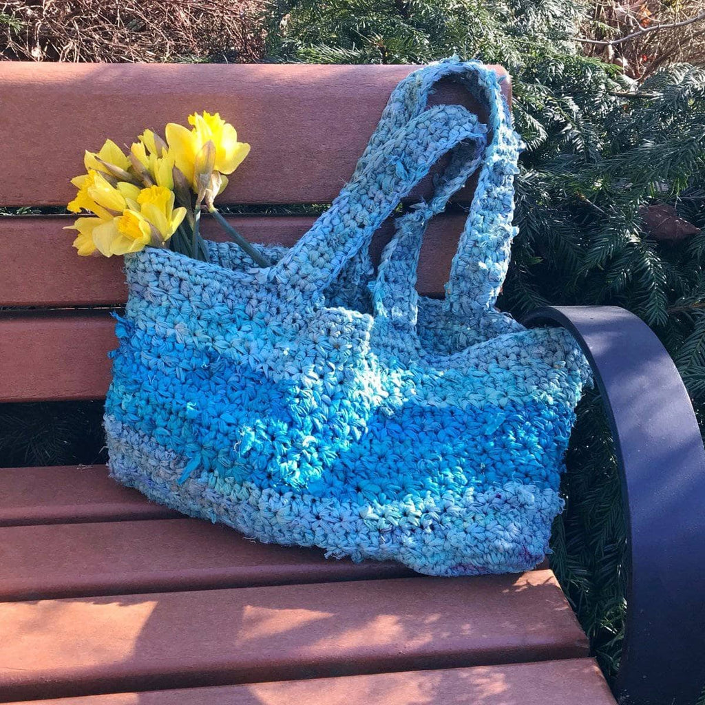 Darn Good Yarn Anna Tote Bag Crochet Kit — main product shot