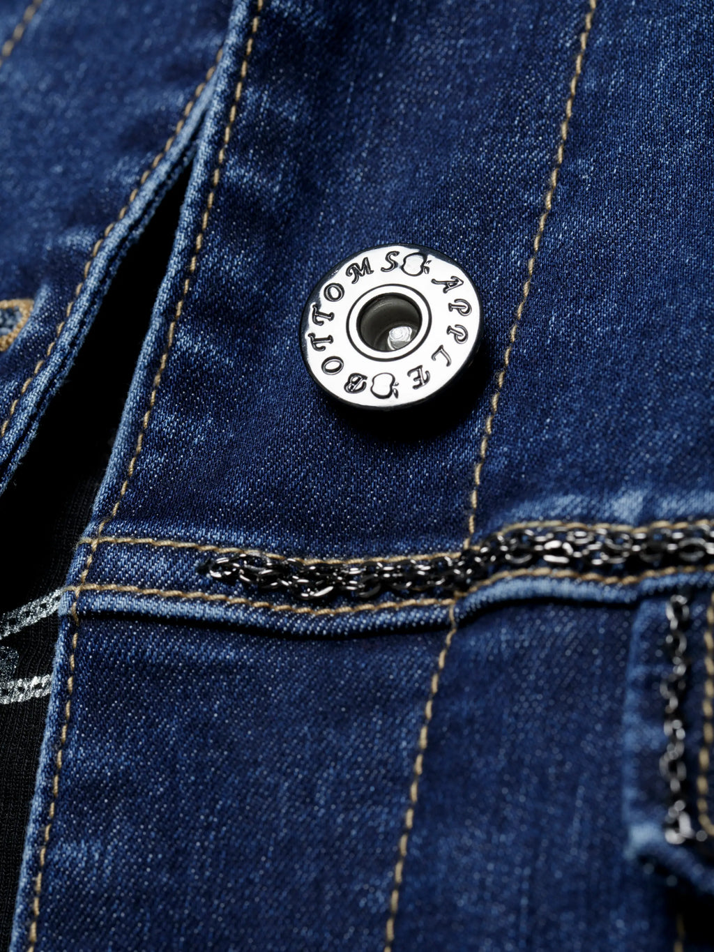 Apple Bottom Jeans Denim Chain Link Jacket — detail and construction
